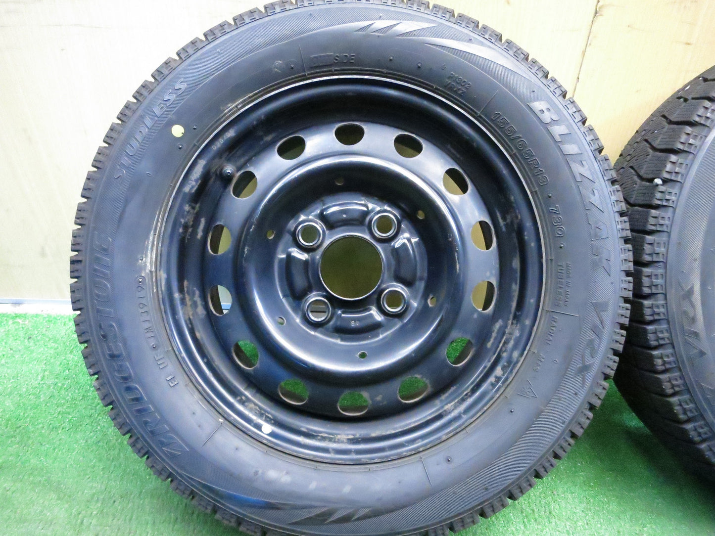 [送料無料]バリ溝！19年！9.5分★スタッドレス 155/65R13 ブリヂストン ブリザック VRX スチール ホイール 13インチ PCD100/4H★3013105Hス