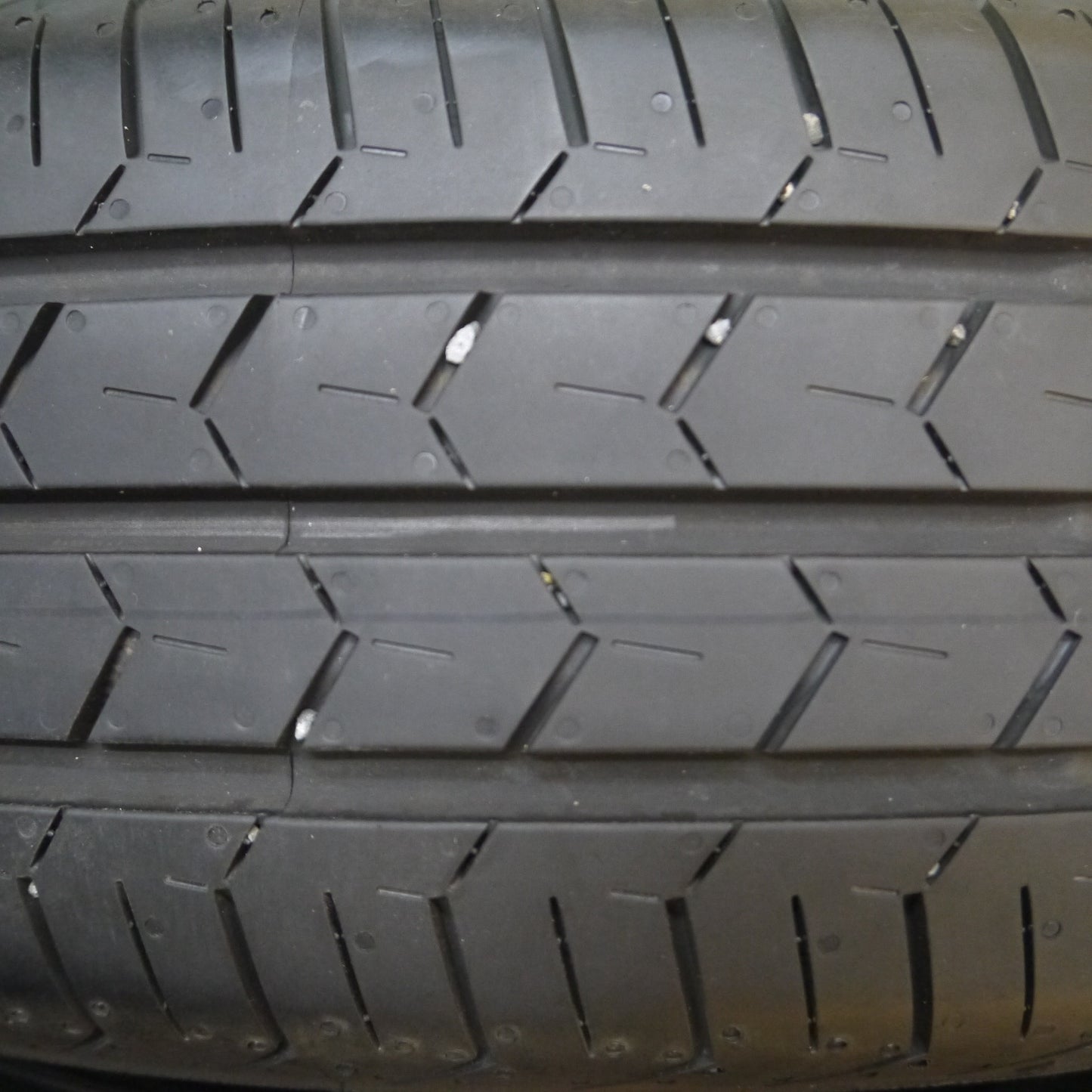 *送料無料*バリ溝！23年！ほぼ10分★165/65R15 ヨコハマ BluEarth-FE AE30 タイヤ 15インチ タフト ソリオ 等★3121506Hノタ