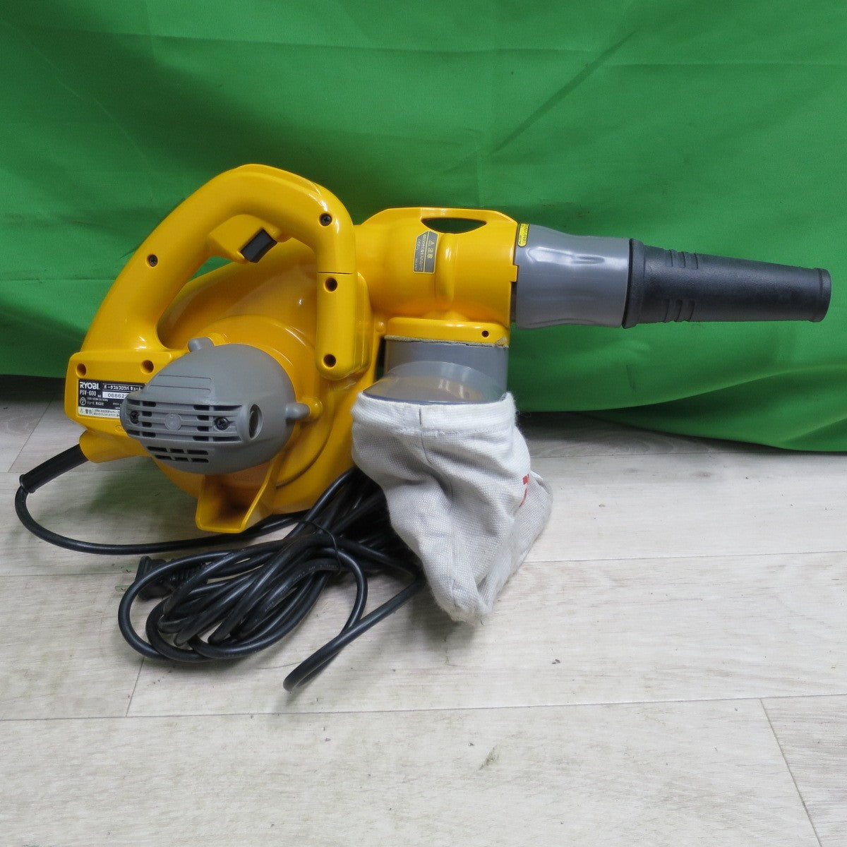 [送料無料] キレイ☆RYOBI リョービ ポータブル ブロワ バキューム PSV-600 集じん機 集塵機 吹き飛ばし 工具☆