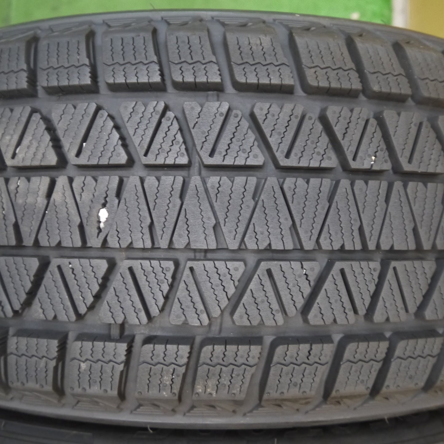 [送料無料]バリ溝！19年！ほぼ10分★スタッドレス 235/55R19 ブリヂストン ブリザック DM-V3 タイヤ 19インチ レクサスRX RAV4 ベンツGLC ボルボ 等★3040801クスタ