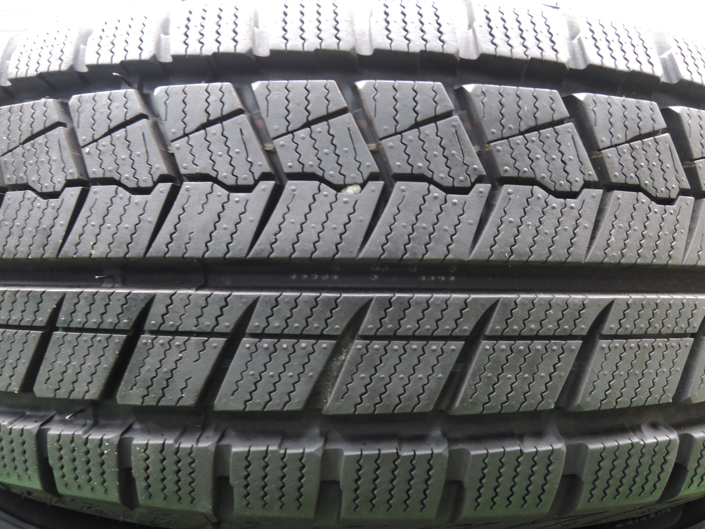 *送料無料*バリ溝！22年！ほぼ10分★トヨタ ノア ヴォクシー 純正 スチール 195/65R15 スタッドレス グリンランダー ウインター GL868 PCD114.3/5H★3112511HAス