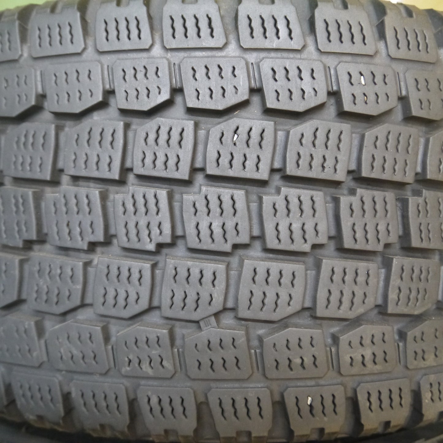 *送料無料*バリ溝！キレイ！9分★トラック スタッドレス 225/50R12.5 ヨコハマ SY01 スチール ホイール 12.5インチ PCD114.3/4H★3111706Hス
