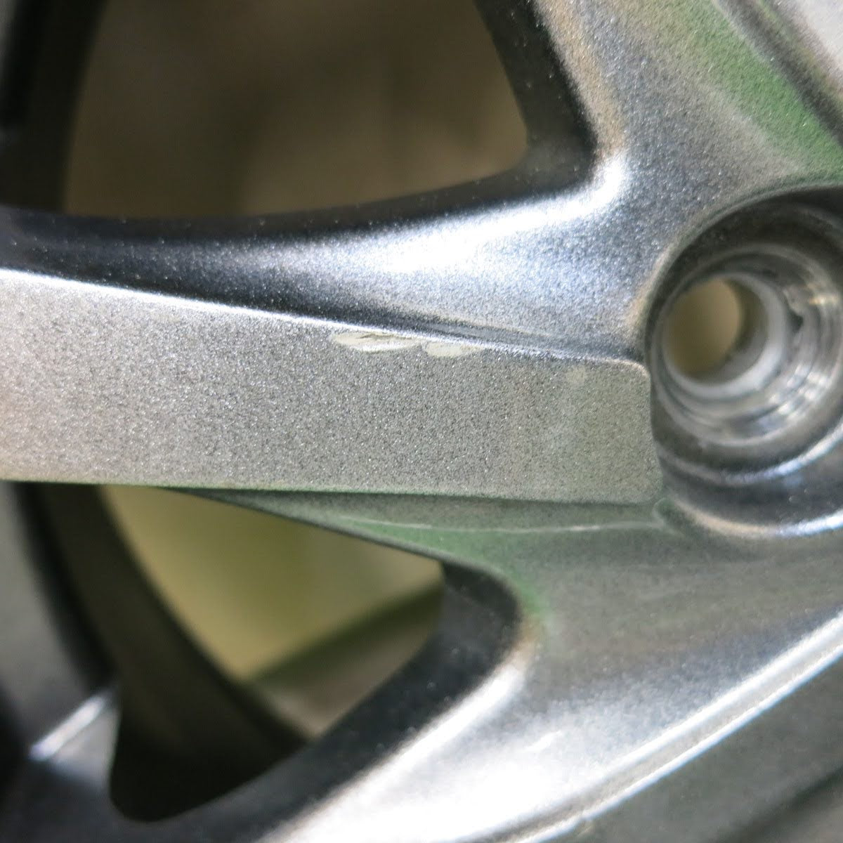 [送料無料]バリ溝！19年！8.5分★スタッドレス 145/80R13 ヨコハマ アイスガード iG60 Exceeder HOT STUFF エクシーダー 13インチ PCD100/4H★3061906ヒス