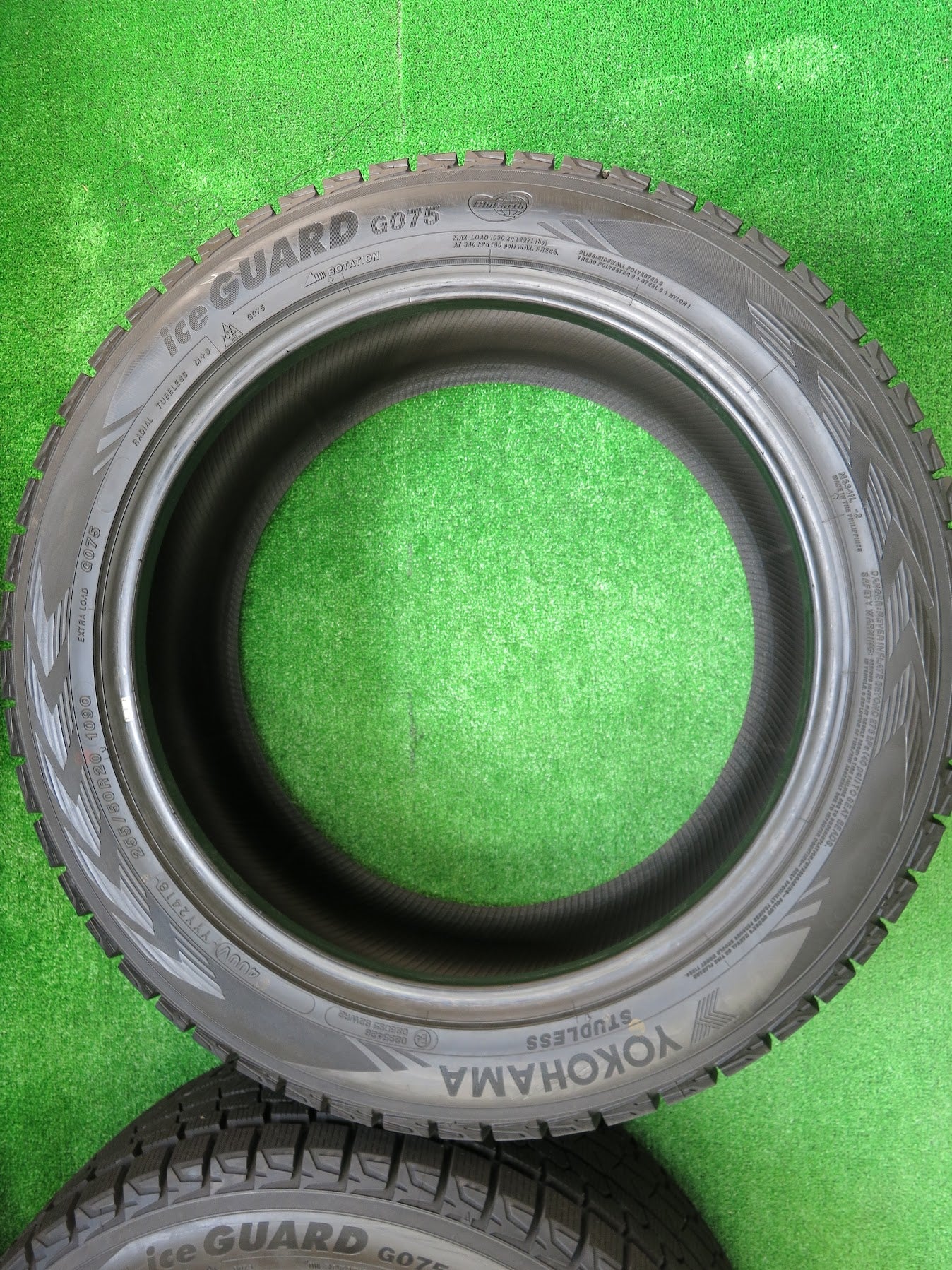 [送料無料]ほぼ未使用！18年★スタッドレス 255/50R20 ヨコハマ アイスガード G075 タイヤ 20インチ ムラーノ エクスプローラー レンジローバー 等★2100405ヒスタ