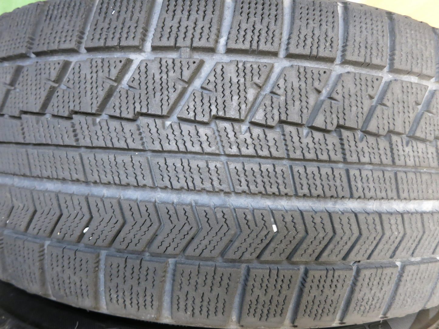 [送料無料]4本価格★トヨタ 130系 マークX G's 純正 235/40R19 スタッドレス ブリヂストン ブリザック VRX 19インチ PCD114.3/5H★2112204Hス
