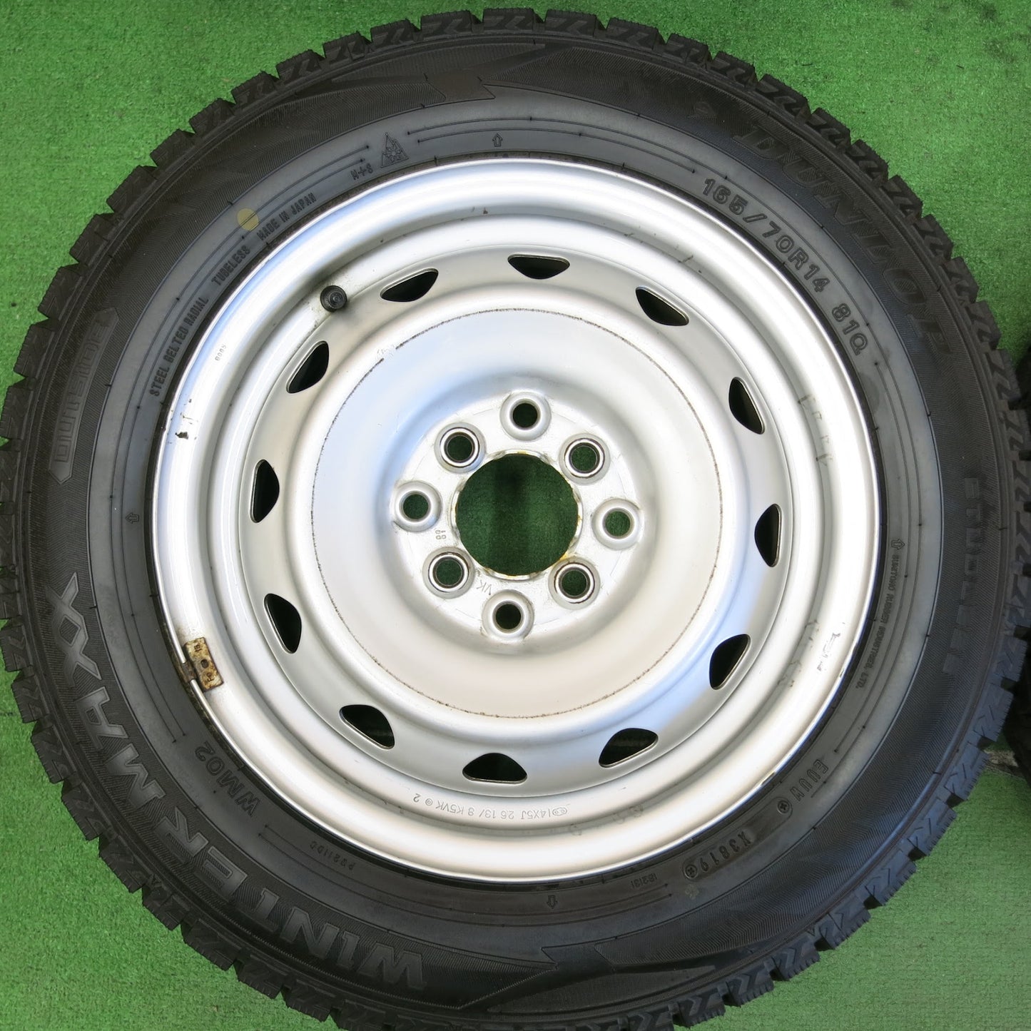 [送料無料]バリ溝！19年！ほぼ10分★スタッドレス 165/70R14 ダンロップ ウインターマックス WM02 スチール 14インチ PCD100 114.3/4H マルチ★3082605ヒス