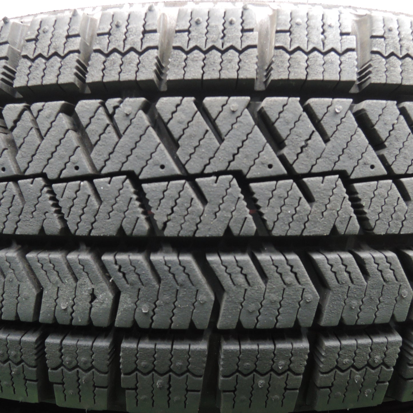 *送料無料*バリ溝！22年！キレイ！ほぼ10分★スタッドレス 155/65R14 ブリヂストン ブリザック VRX2 Charites カリテス 14インチ PCD100/4H★3111806HAス