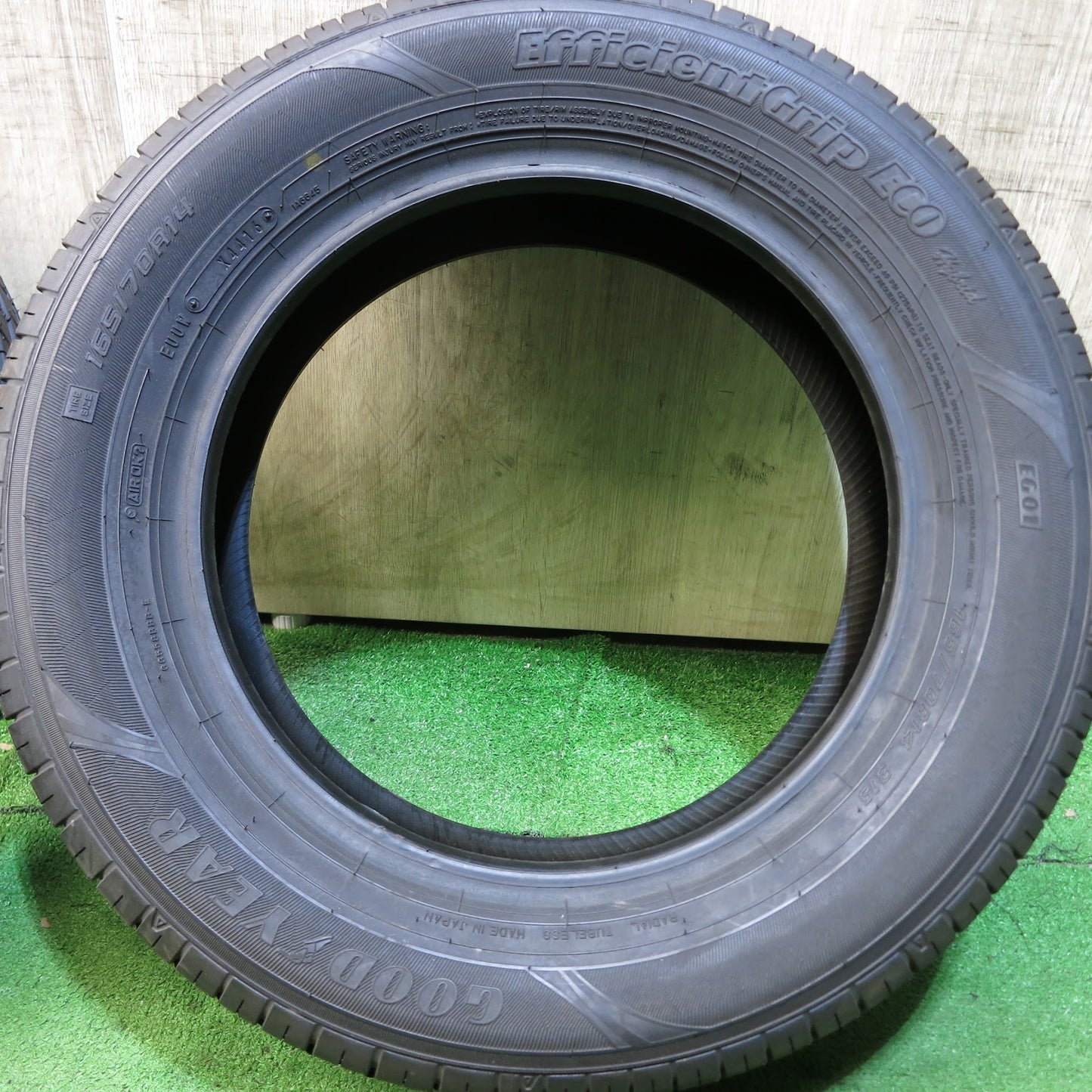 [送料無料]未使用★165/70R14 グッドイヤー EfficientGrip ECO hybrid EG01 タイヤ 14インチ アクア マーチ ヴィッツ 等★3060909Hノタ