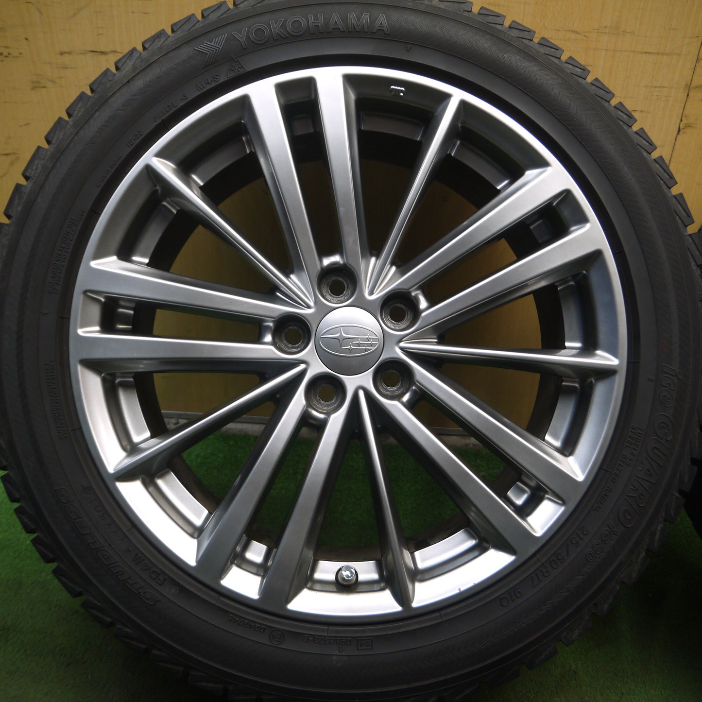 *送料無料*バリ溝！キレイ！9分★スバル GP7 インプレッサ スポーツ 純正 215/50R17 スタッドレス ヨコハマ アイスガード iG30 17インチ PCD100/5H★4011601Hス