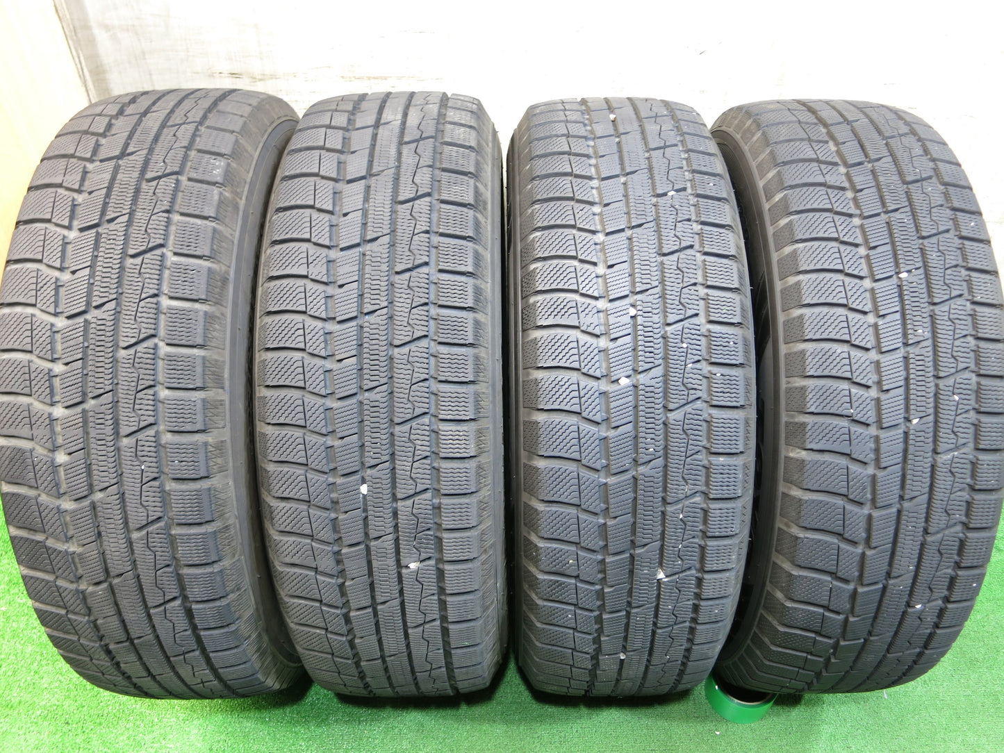 [送料無料]バリ溝！キレイ！9.5分★スタッドレス 225/65R17 トーヨー ウインター トランパス TX WAREN HOT STUFF ヴァーレン 17インチ PCD114.3/5H★2092310Hス