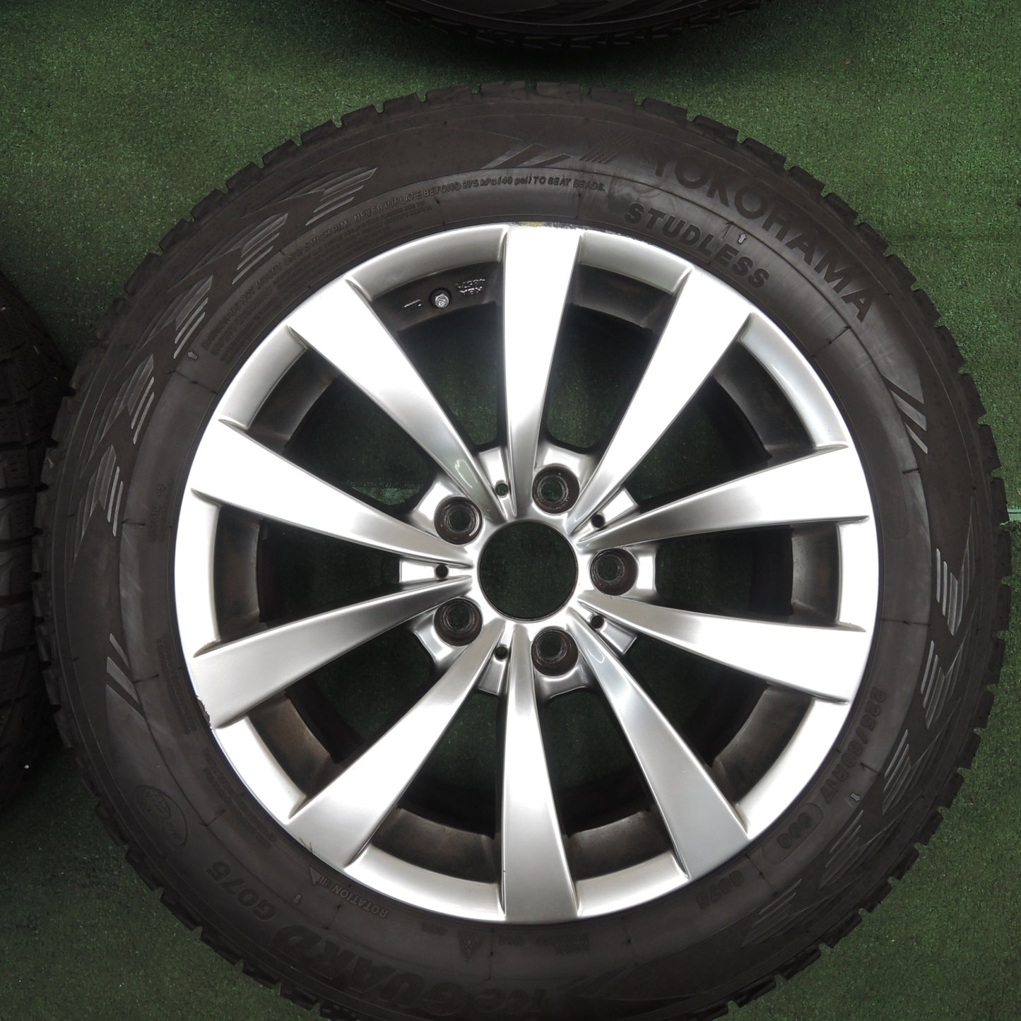 *送料無料* バリ溝！9分★BMW 等 MOTEC 225/60R17 スタッドレス ヨコハマ アイスガード G075 モーテック 17インチ PCD120/5H★4030505TNス