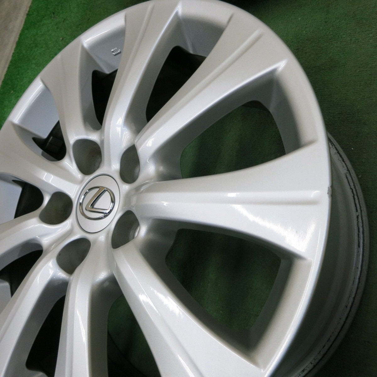 [送料無料]キレイ★レクサス 10系 GS300h 純正 ホイール 17インチ 17×7.5J PCD114.3/5H★3101403イホ