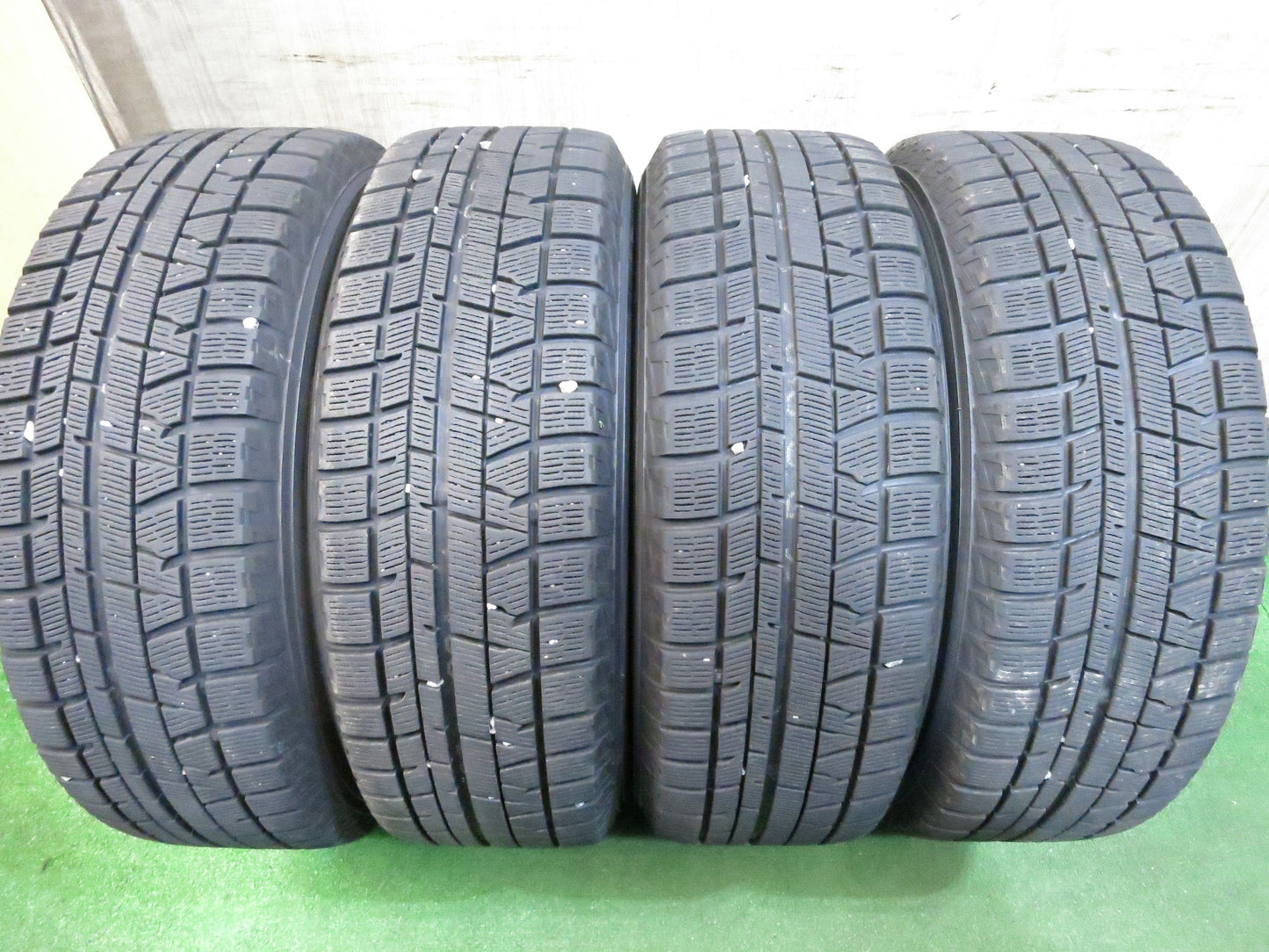 [送料無料]バリ溝！19年！キレイ！9.5分★スタッドレス 215/60R16 ヨコハマ アイスガード iG50 プラス SEIN ザイン 16インチ PCD114.3/5H★3011101Hス