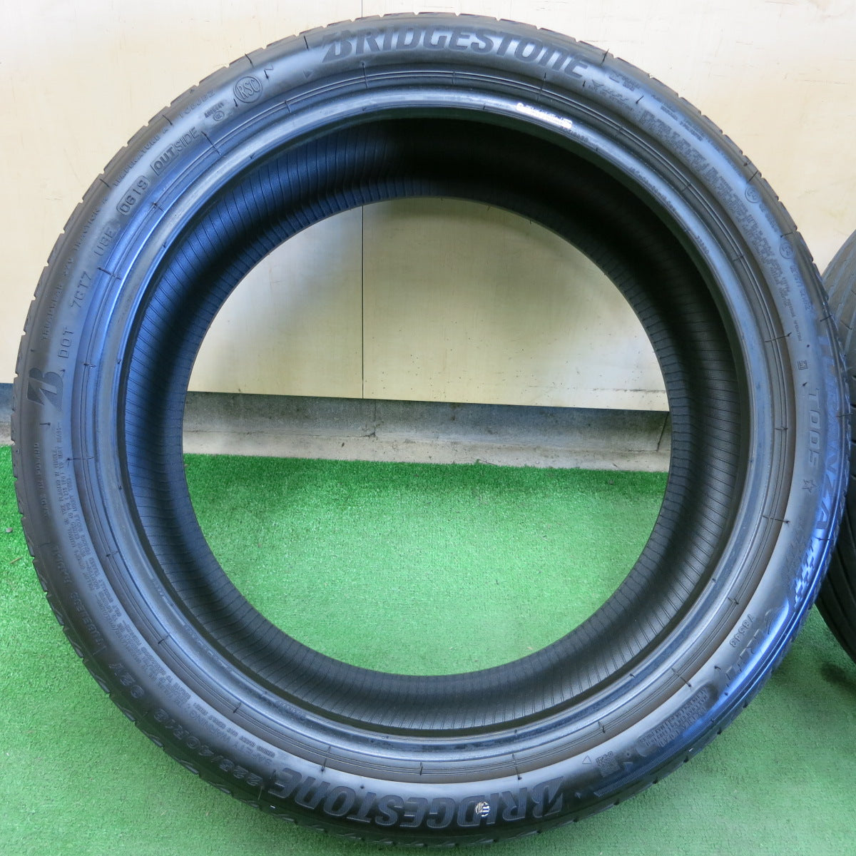*送料無料*4本価格！19年★225/40R18 ブリヂストン トランザ T005 RFT タイヤ 18インチ BMW ベンツ 等★3103002イノタ