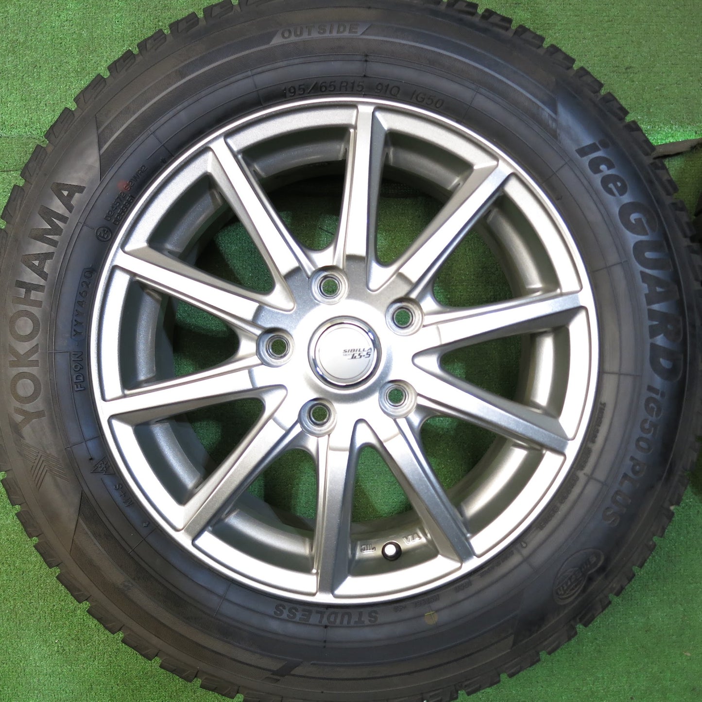 [送料無料]バリ溝！20年！キレイ！9分★スタッドレス 195/65R15 ヨコハマ アイスガード iG50 プラス SIBILLA NEXT GS-5 15インチ PCD114.3/5H★3041409Hス