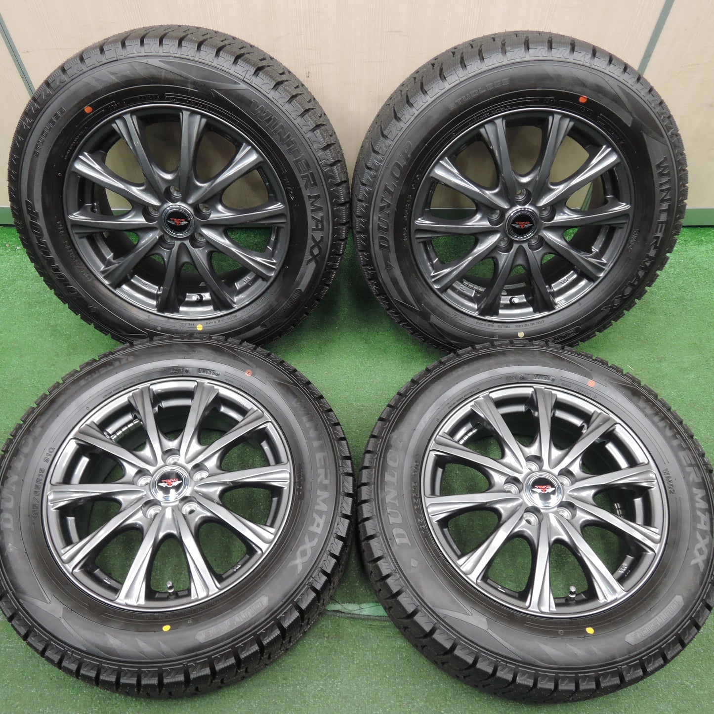 *送料無料*超バリ溝！20年！キレイ！ほぼ10分★プリウス 等 195/65R15 スタッドレス ダンロップ ウインターマックス WM02 TEAD テッド 15インチ PCD100/5H★3121008HAス