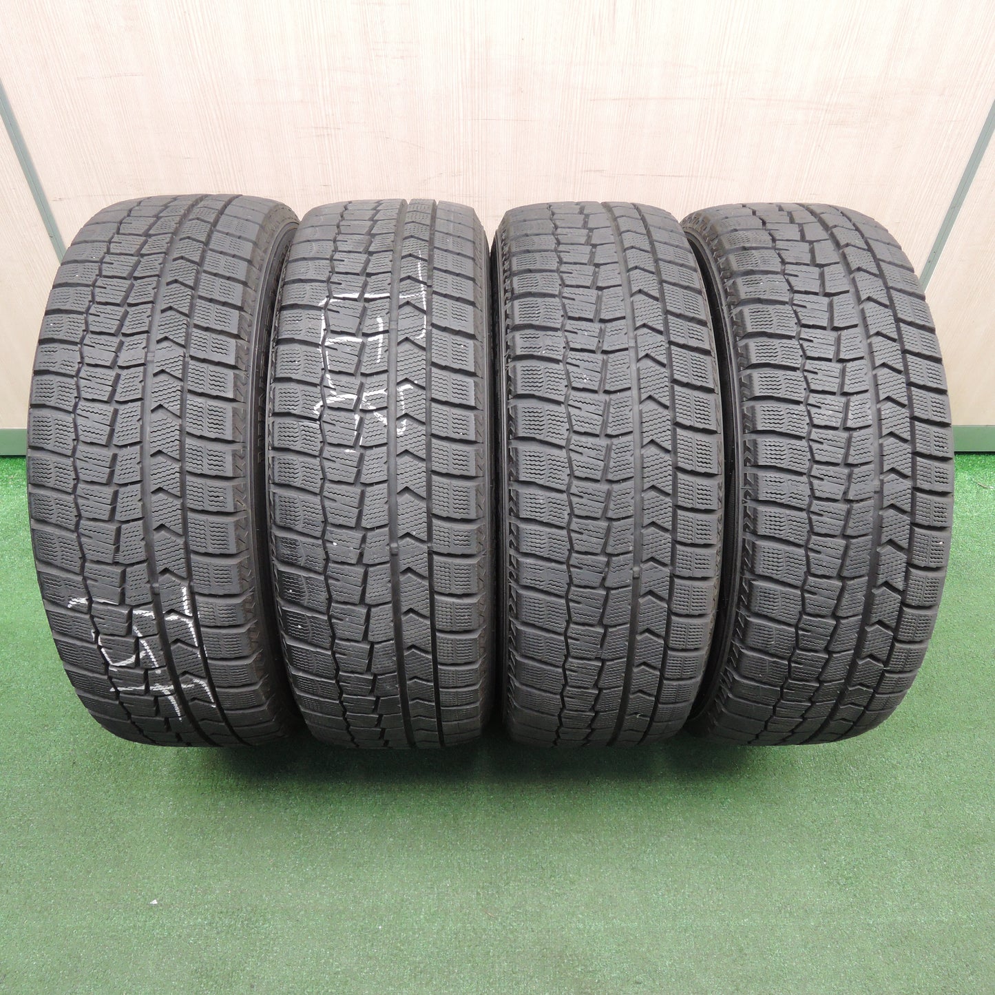 *送料無料*バリ溝！キレイ！9.5分★スタッドレス 205/55R16 ダンロップ ウインターマックス WM02 RiZLEY ライツレー 16インチ PCD114.3/5H★3121802TNス
