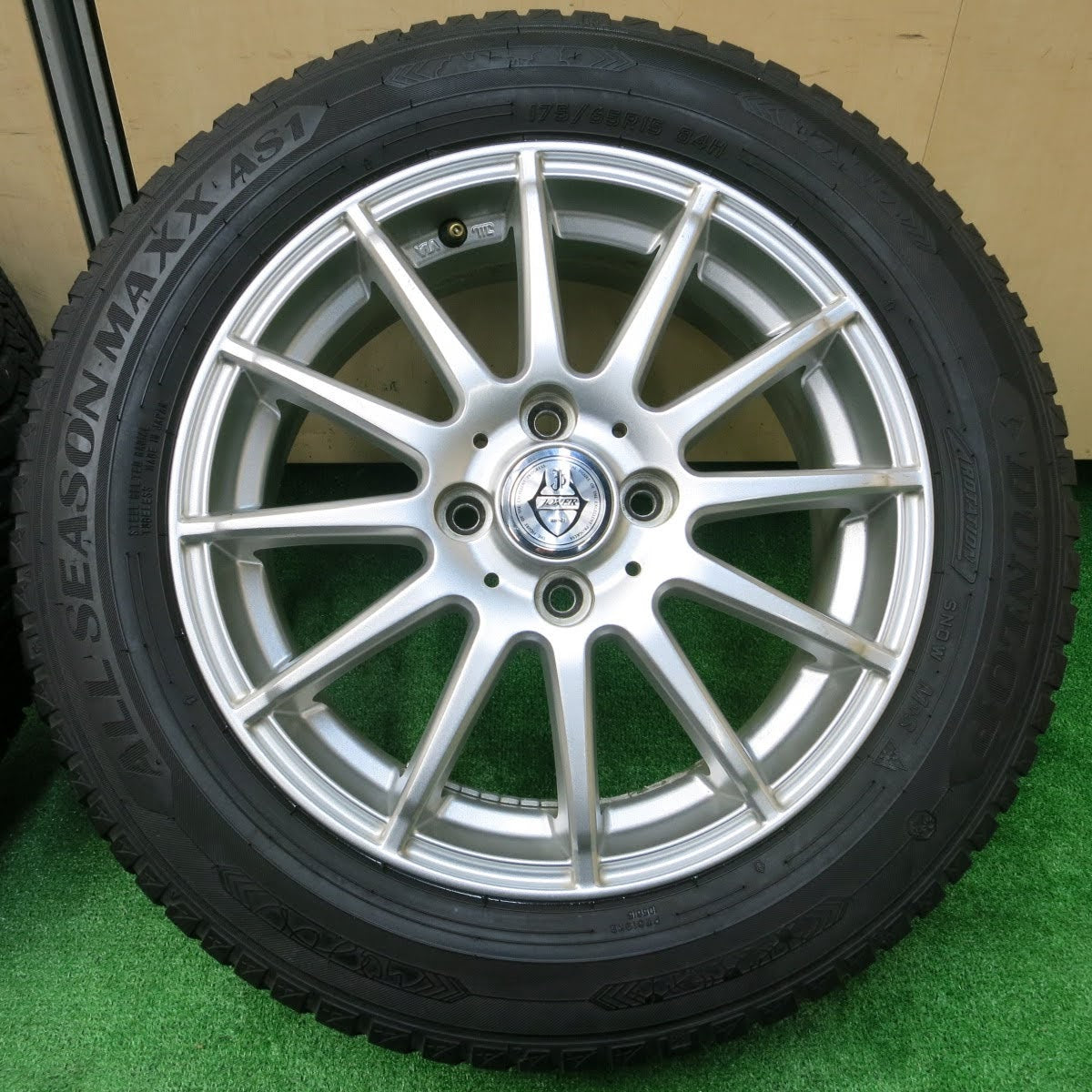 [送料無料]バリ溝！21年！キレイ！9.5分★175/65R15 ダンロップ ALL SEASON MAXX AS1 JOKER weds ジョーカー 15インチ PCD100/4H★3111807イオ