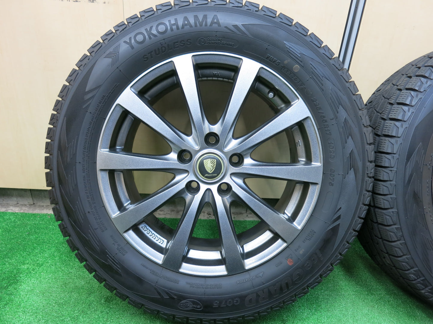[送料無料]バリ溝！19年！綺麗！9.5分★スタッドレス 225/65R17 ヨコハマ アイスガード G075 MANARAY SPORT マナレイスポーツ 17インチ PCD114.3/5H★3011604ヒス