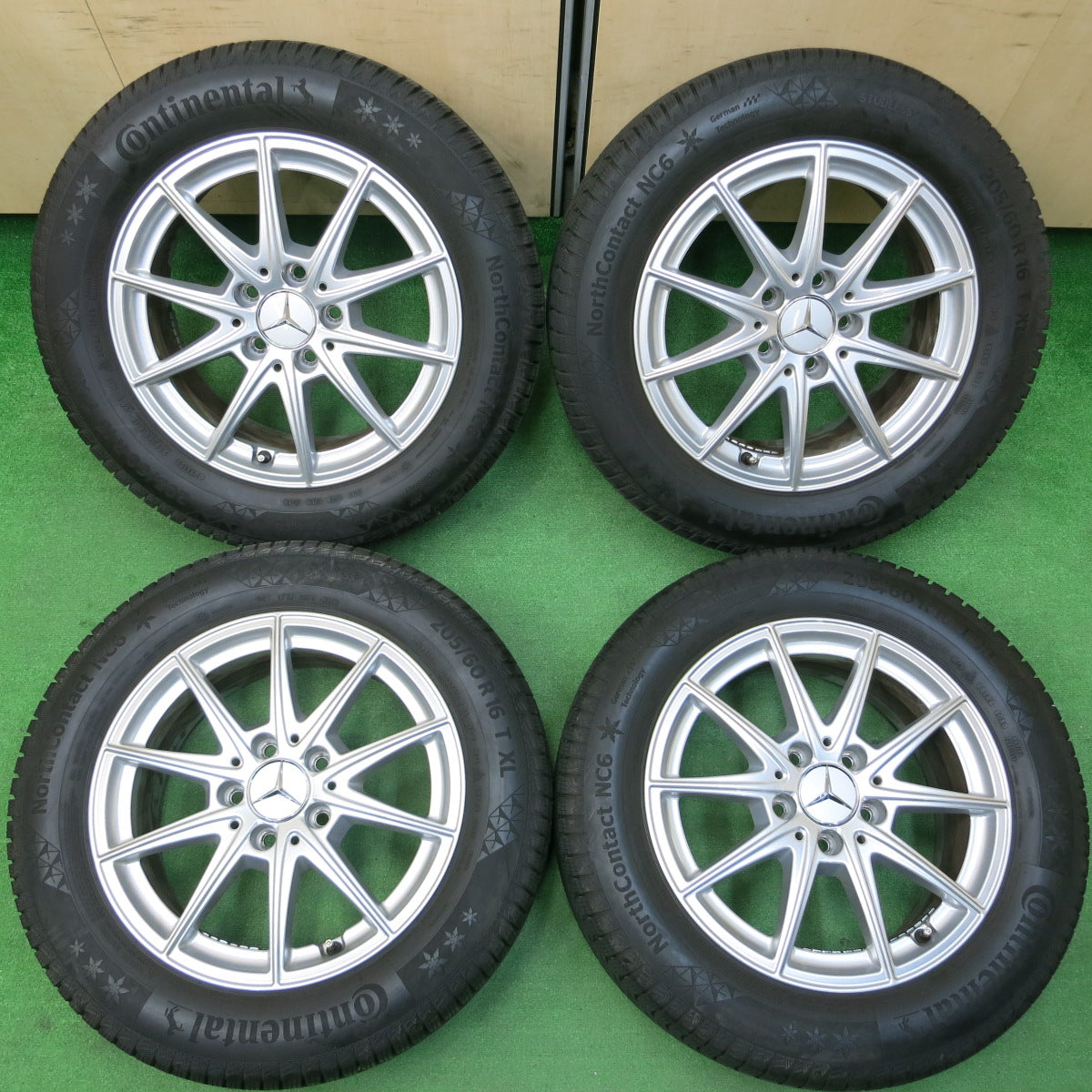 *送料無料*バリ溝！キレイ！9.5分以上★ベンツ W177 Aクラス 純正 スタッドレス 205/60R16 コンチネンタル ノースコンタクト NC6 16インチ PCD112/5H★4010502イス