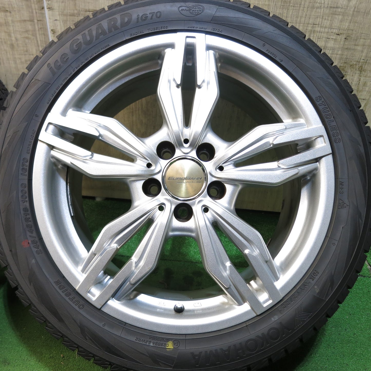 [送料無料]未使用 22年★ベンツ BMW 等 EURO BAHN SPORT TECHNIC 245/45R18 スタッドレス ヨコハマ アイスガード iG70 スポーツテクニック PCD112/5★3061311Hス