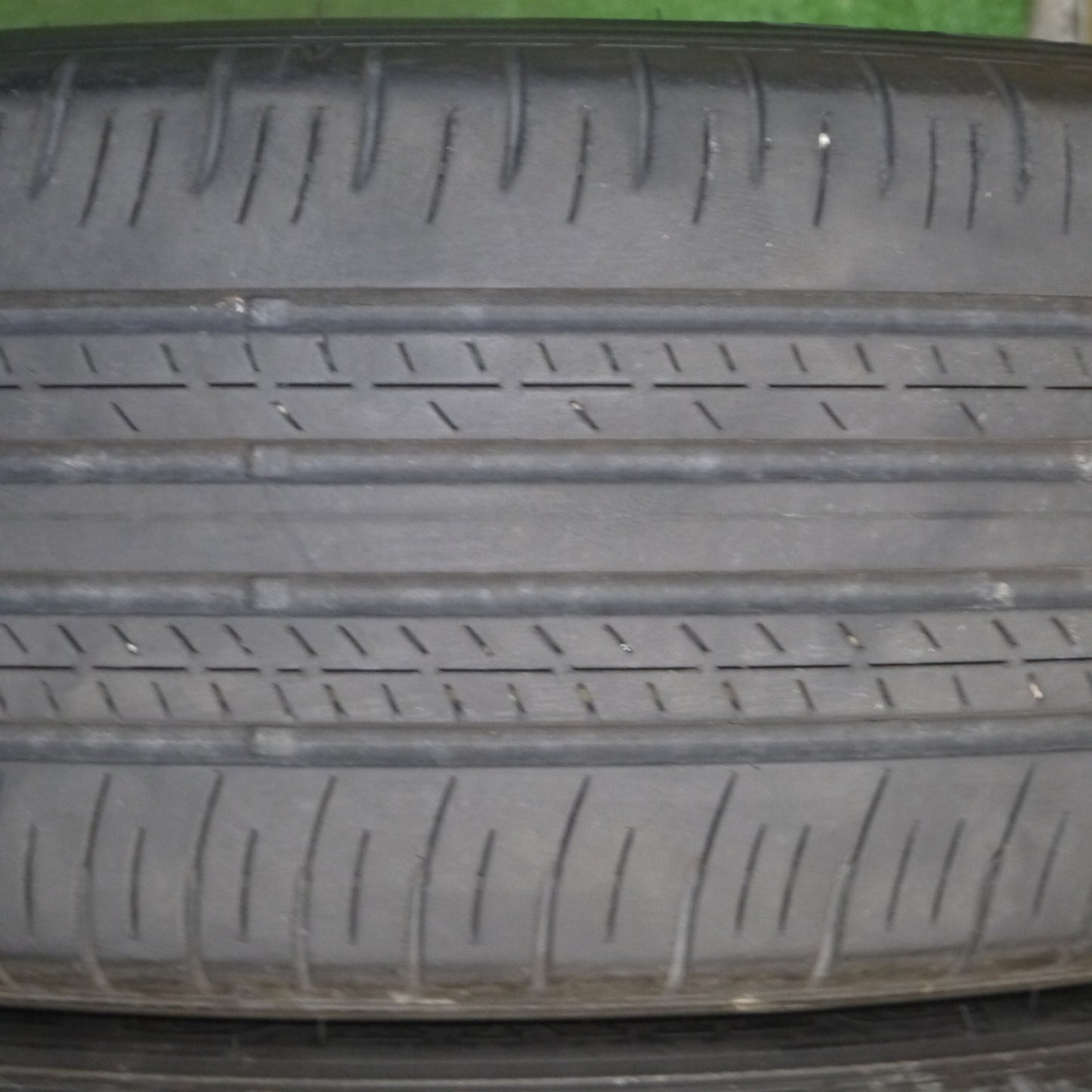 *送料無料* 4本価格！20年★225/60R18 ダンロップ グラントレック PT30 タイヤ 18インチ ハリアー RAV4 エクストレイル 等★4022307KKノタ