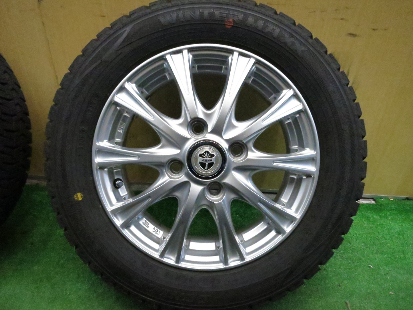 [送料無料]超バリ溝！21年！ほぼ10分★スタッドレス 155/65R13 ダンロップ ウインターマックス WM02 JOKER weds ジョーカー 13インチ PCD100/4H★3013005Hス