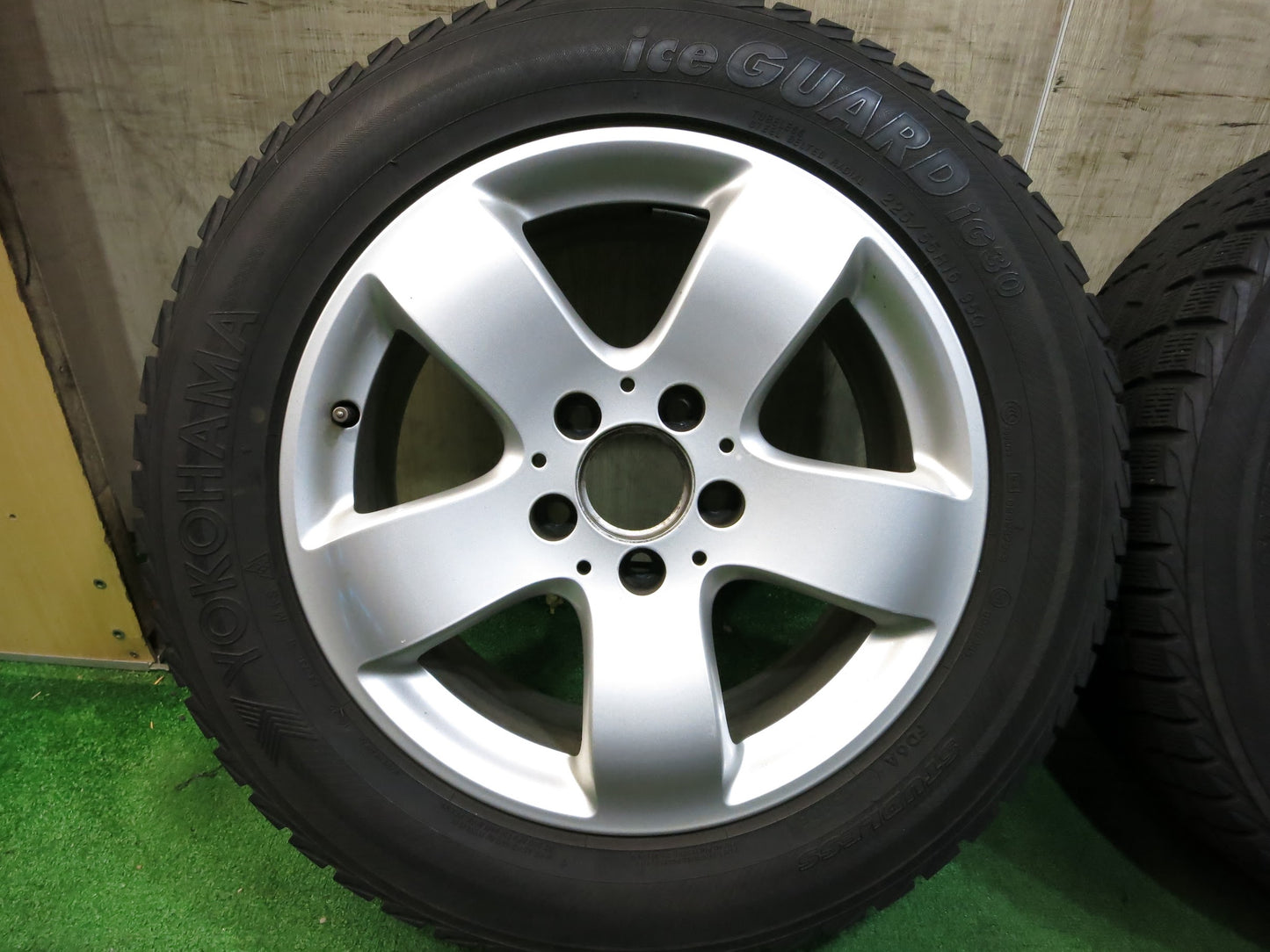 [送料無料]4本価格★ベンツ Eクラス W211 純正 225/55R16 スタッドレス ヨコハマ アイスガード iG30 16インチ PCD112/5H★★2120205Hス