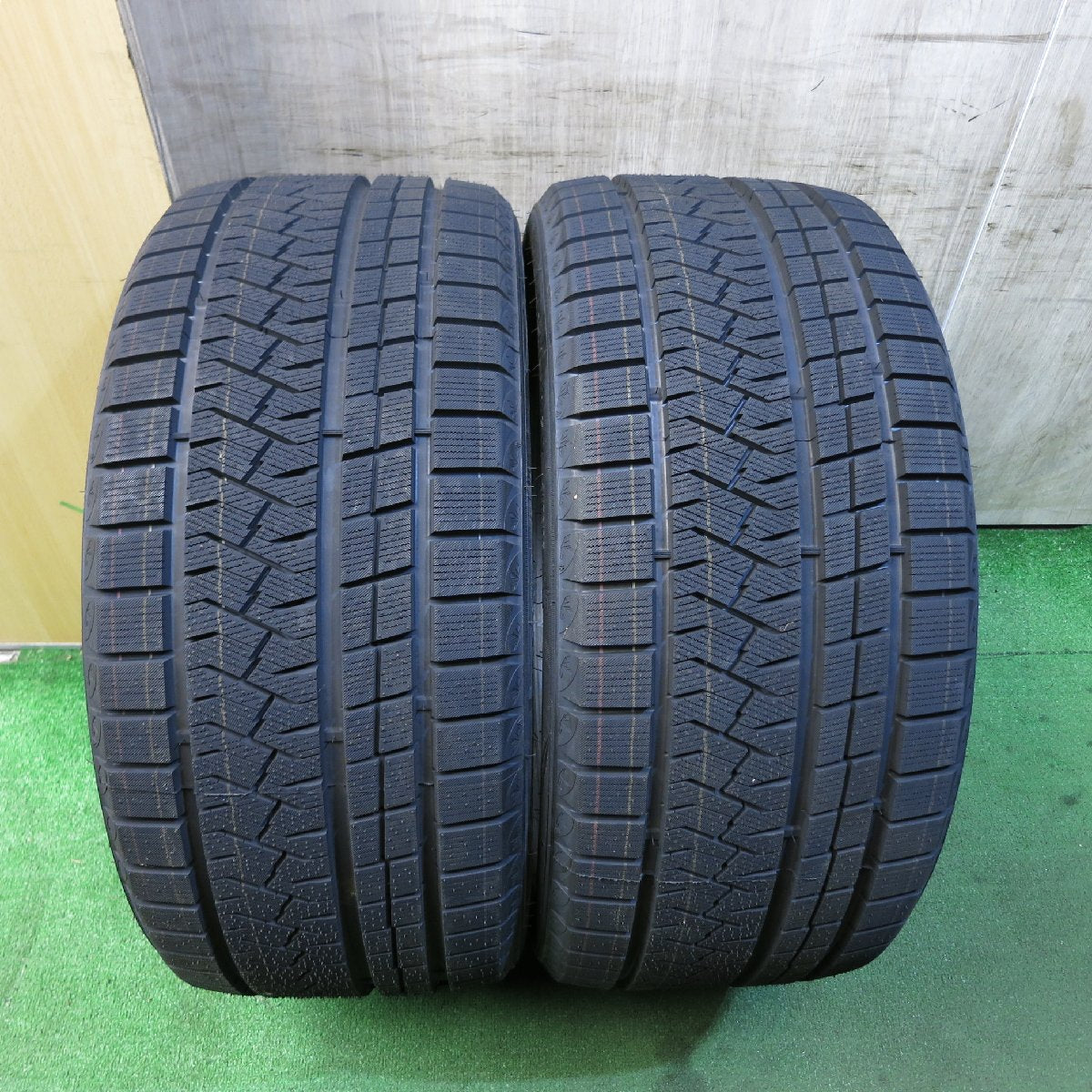 [送料無料]未使用！20年★スタッドレス 275/40R20 トライアングル SNOWLINK タイヤ 20インチ レクサス BMW 等★3062114Hスタ