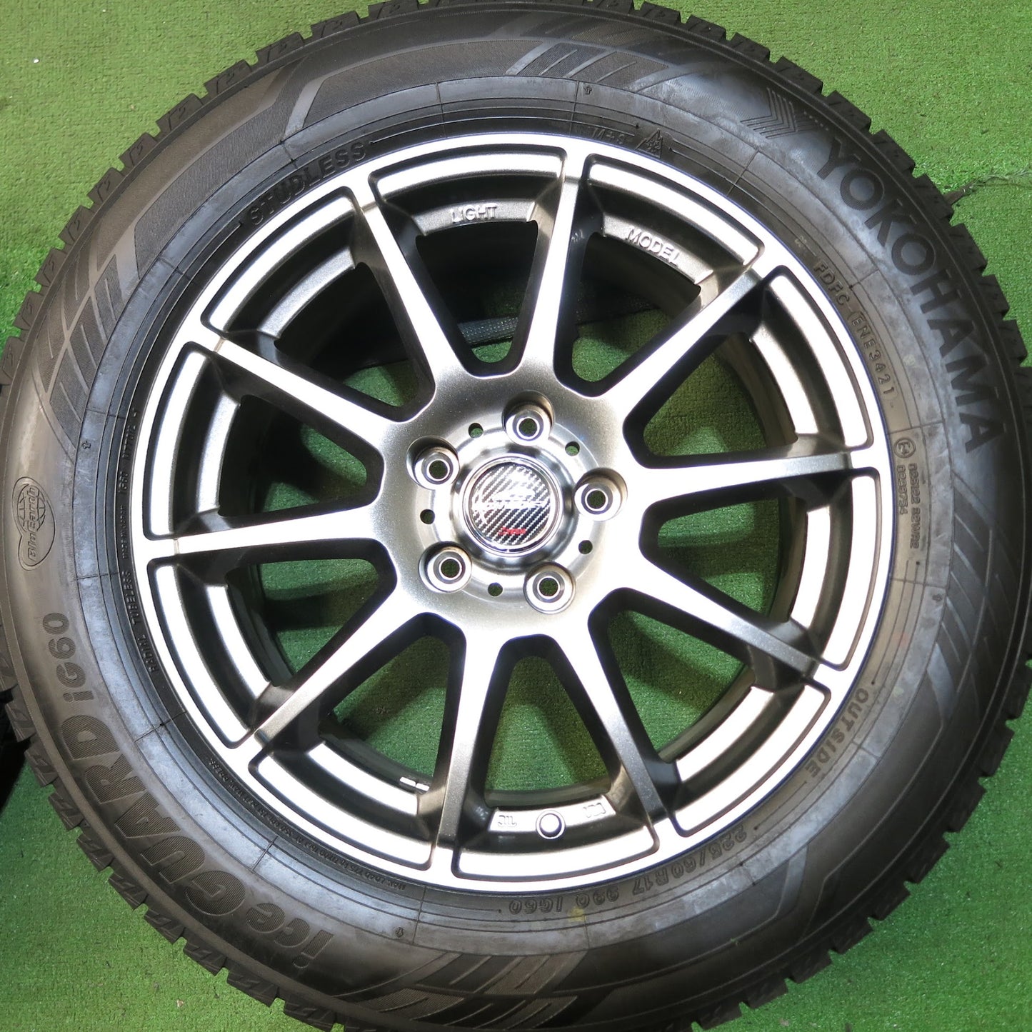 [送料無料]超バリ溝！21年！キレイ！9.5分以上★スタッドレス 225/60R17 ヨコハマ アイスガード iG60 SCHNEIDER シュナイダー 17インチ PCD114.3/5H★3052206Hス