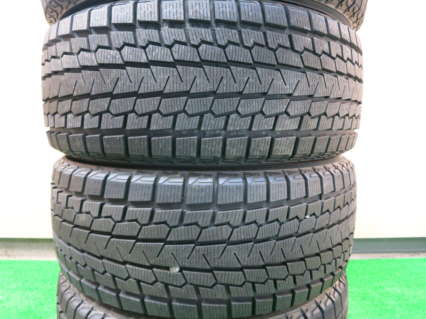 [送料無料]ほぼ未使用！18年★スタッドレス 255/50R20 ヨコハマ アイスガード G075 タイヤ 20インチ ムラーノ エクスプローラー レンジローバー 等★2100405ヒスタ