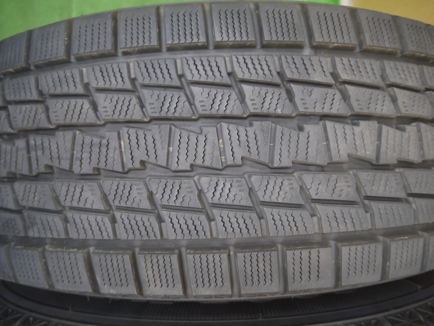[送料無料]バリ溝！19年！キレイ！9.5分★ジープ 等 ROCK KELLY MX 632 265/60R18 スタッドレス グッドイヤー アイスナビ SUV ロクサーニ PCD127/5H★2113005クス