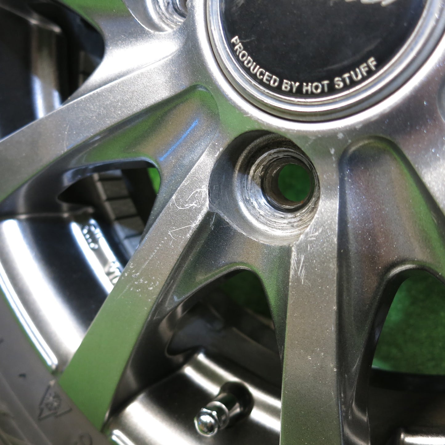 [送料無料]バリ溝！21年！9.5分以上★スタッドレス 145/80R13 トーヨー オブザーブ ガリット GIZ Exceeder エクシーダー 13インチ PCD100/4H★3041401Hス