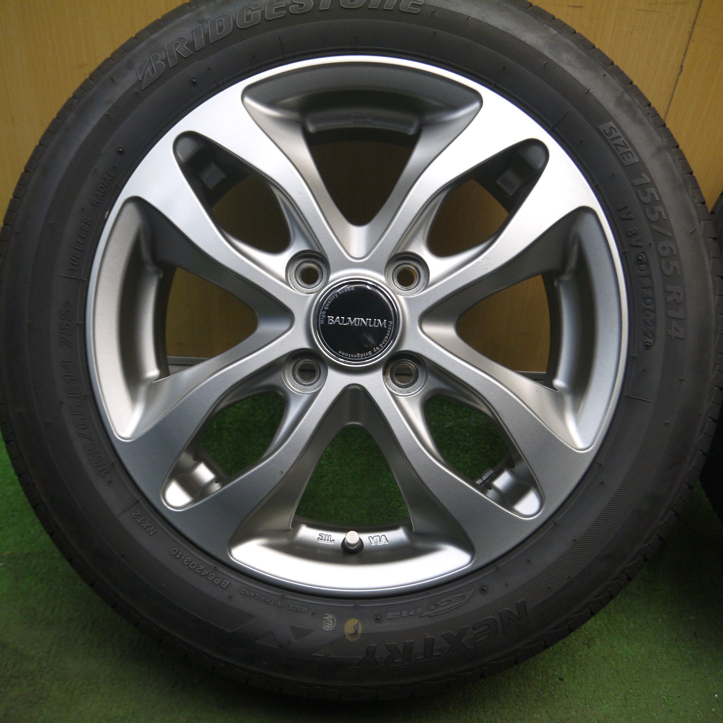 *送料無料*バリ溝！22年！キレイ！8.5分★155/65R14 ブリヂストン ネクストリー エコピア BALMINUM バルミナ 14インチ PCD100/4H★4011709Hノ