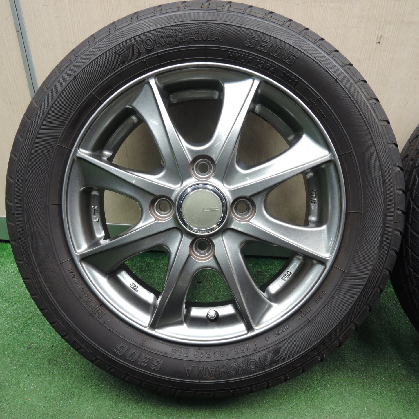 *送料無料* バリ溝！21年！キレイ！9分★155/65R13 ヨコハマ S306 LEBEN レーベン 13インチ PCD100/4H★4021307TNノ