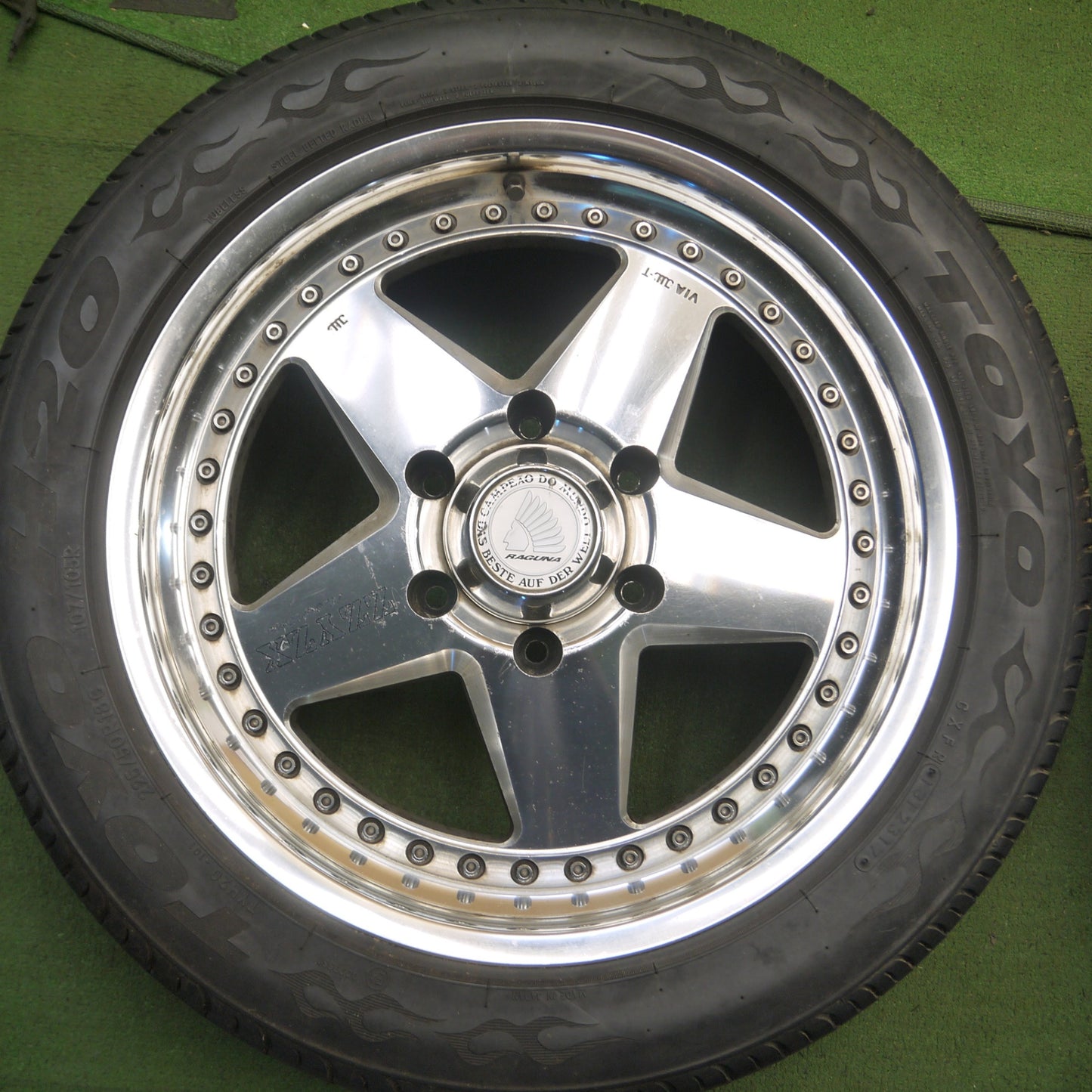 *送料無料* バリ溝！9.5分★RAGUNA ZZYZX 225/50R18C 107/105R トーヨー H20 ラグナ ザイジックス 18インチ PCD139.7/6H★4030805Hノ