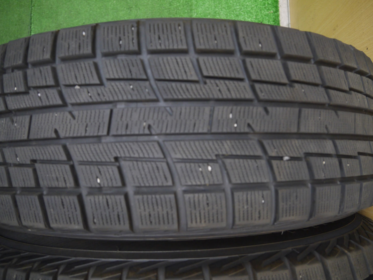 [送料無料]希少★トヨタ センチェリー純正 215/65R16 スタッドレス ヨコハマ アイスガード iG30 16インチ PCD114.3/5H★2082304アス