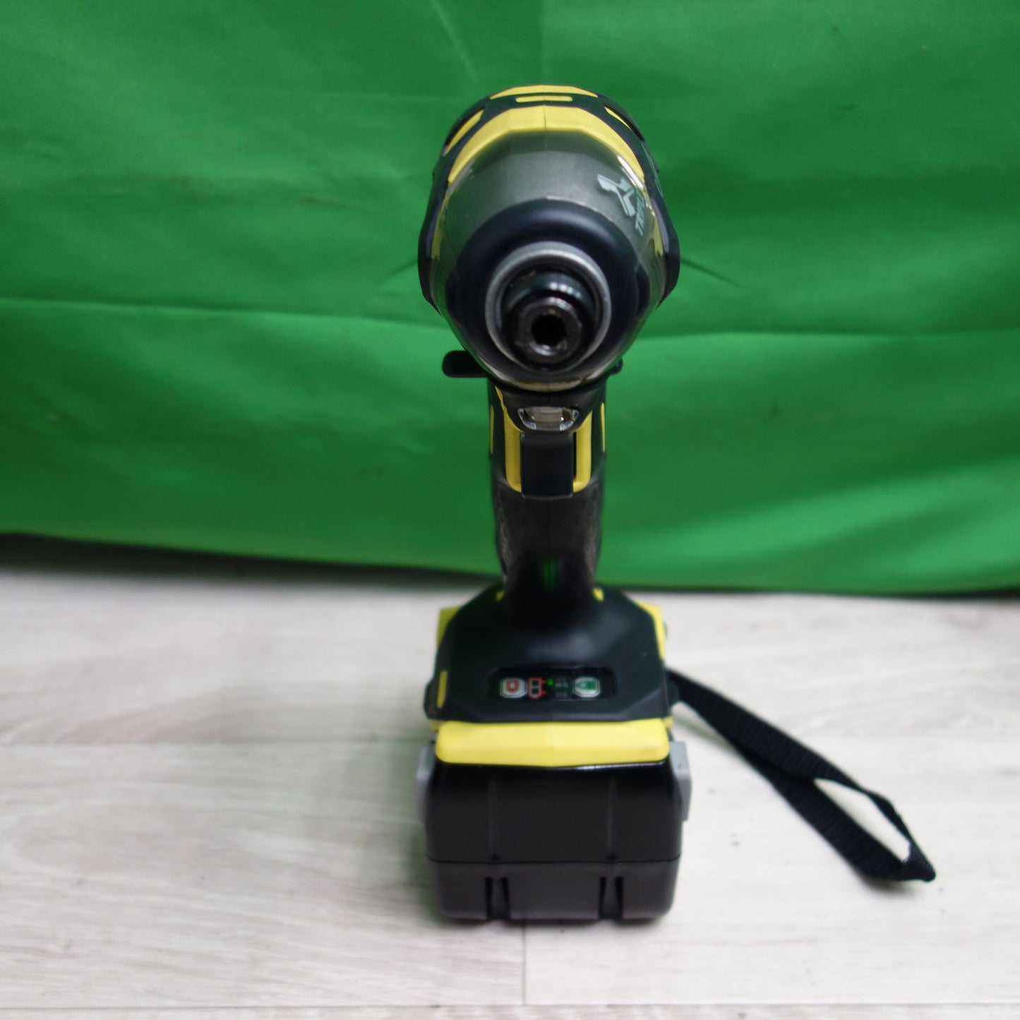 [送料無料] バッテリー２個付き☆日立工機 コードレス インパクトドライバ WH14DDL2 ハイコーキ 14.4V DIY 電動 工具 ケース付き☆