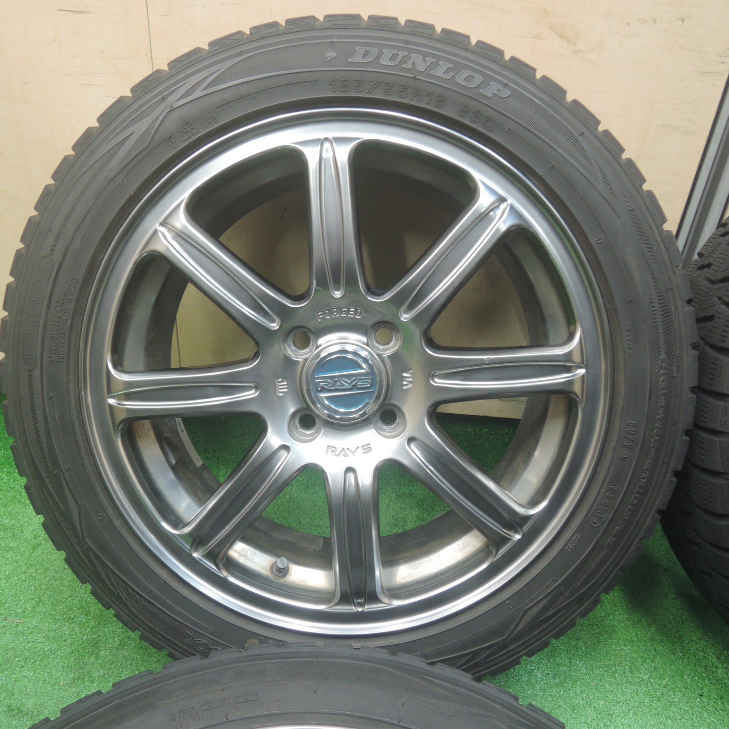 *送料無料*バリ溝！キレイ！9分★RAYS SUPER ECO 185/55R16 スタッドレス ダンロップ ウインターマックス WM01 レイズ PCD100/4H★3113011SYス