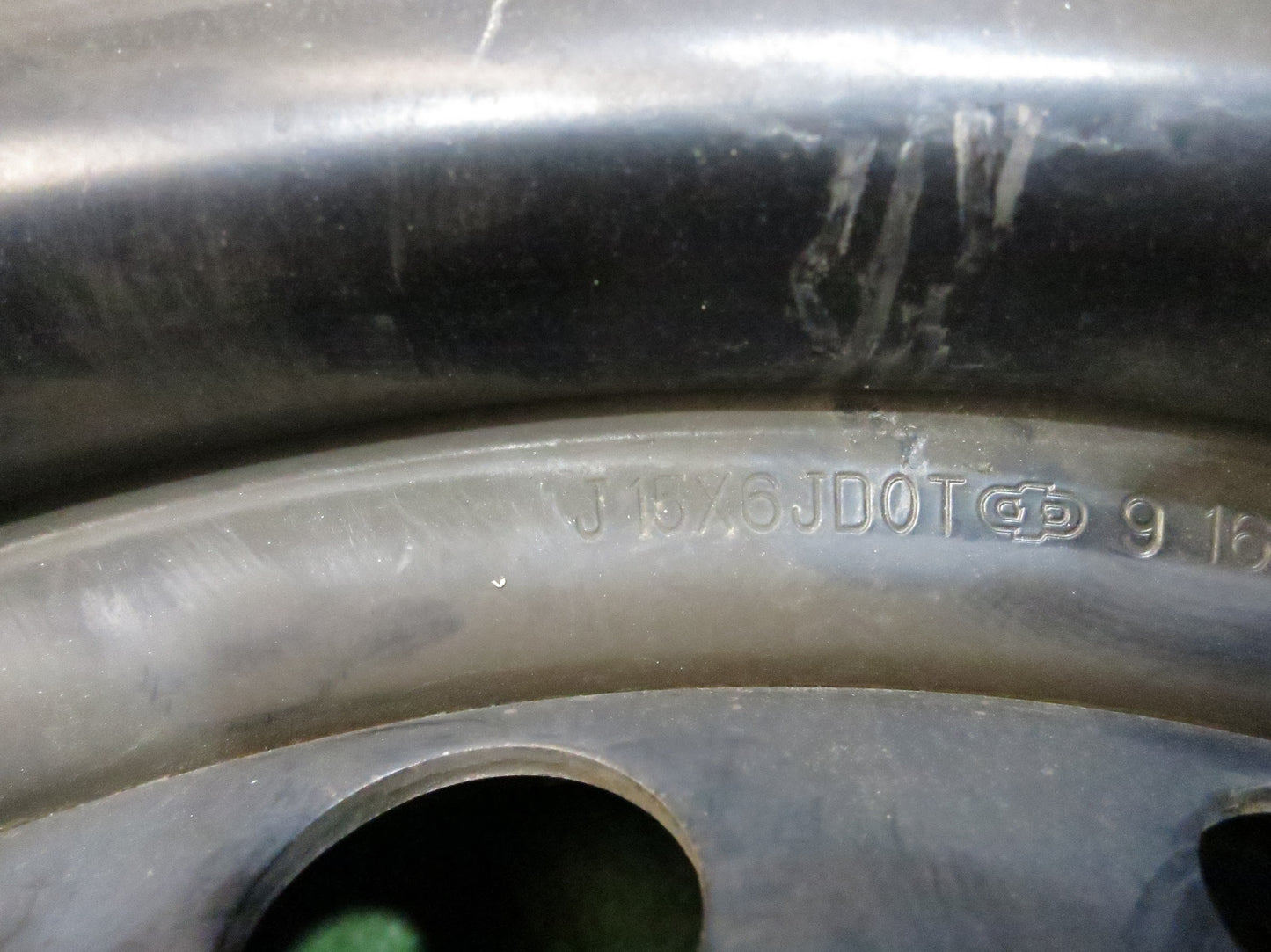 [送料無料]バリ溝！9.5分以上★トヨタ 200系 ハイエース 純正 スチール 195/80R15 スタッドレス グッドイヤー アイスナビ カーゴ PCD139.7/6H★3022208Hス