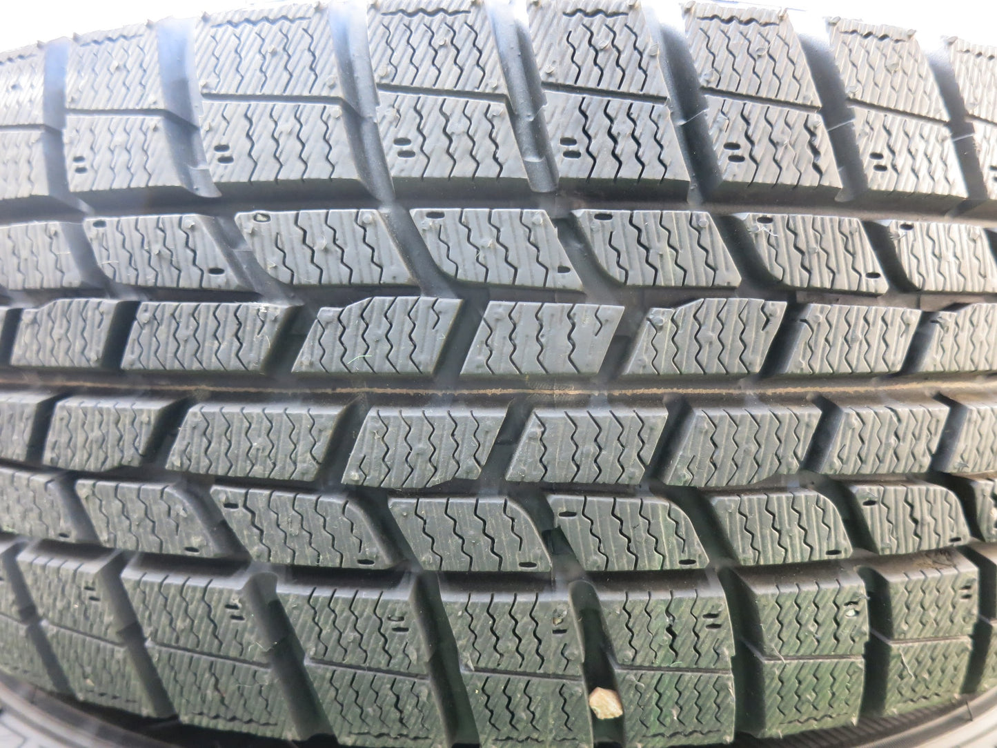 [送料無料]超バリ溝！19年！キレイ！ほぼ10分★スタッドレス 175/65R15 グッドイヤー アイスナビ6 ravrion RS01 ラブリオン 15インチ PCD100/4H★3022203ヒス