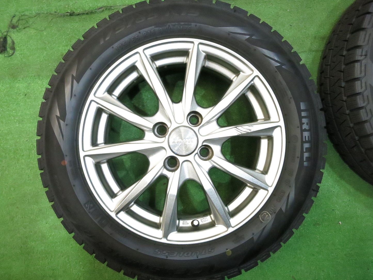 [送料無料]バリ溝！19年！綺麗！9分★スタッドレス 175/65R15 ピレリ アイスアシンメトリコ プラス ZACK Sport-10 MONZA ザック モンツァ PCD100/4H★2121404Hス