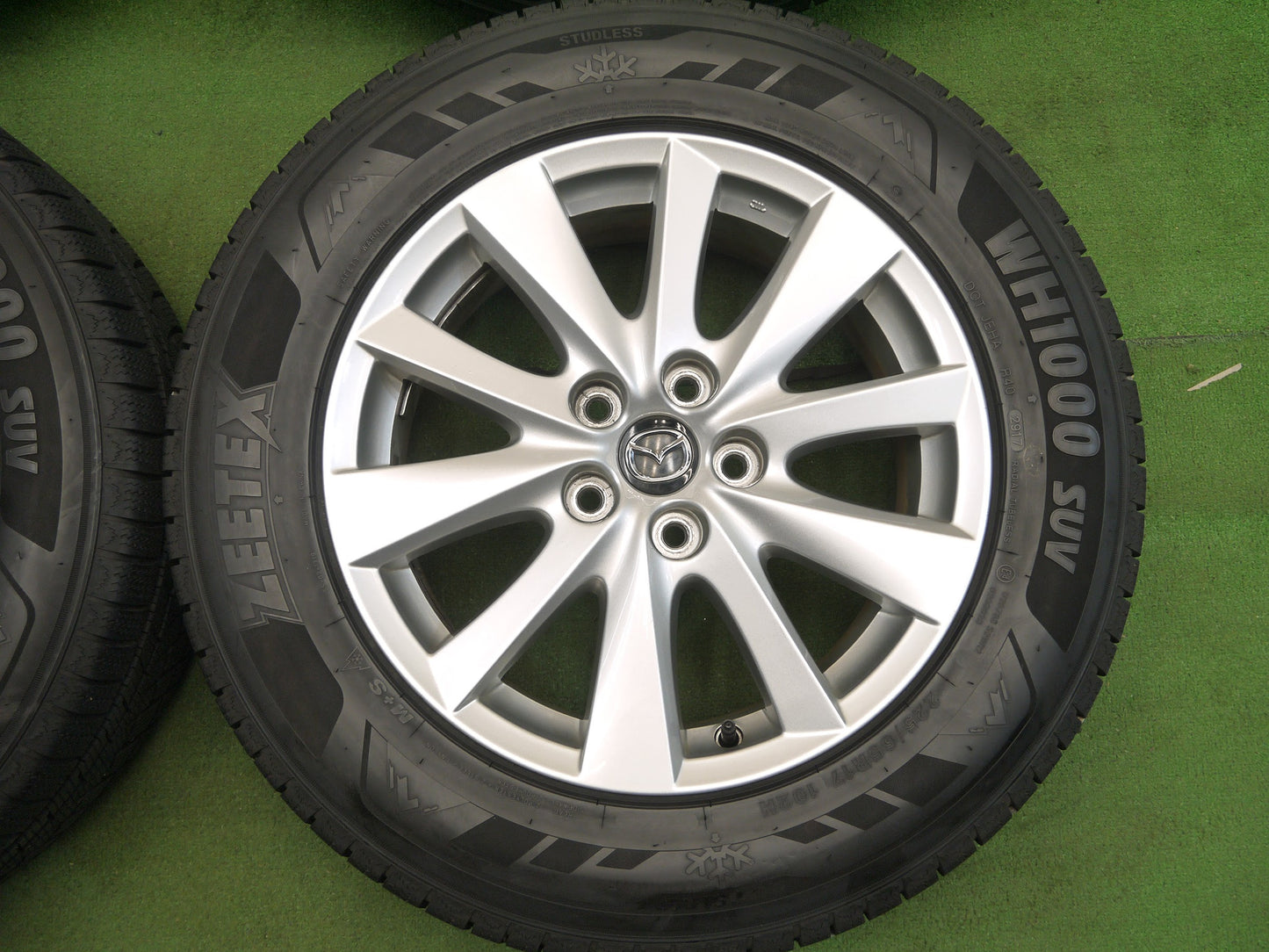 [送料無料]バリ溝！キレイ！ほぼ10分★マツダ CX-5 純正 225/65R17 スタッドレス ジーテックス WH1000 SUV 17インチ PCD114.3/5H CX5★3021102クス