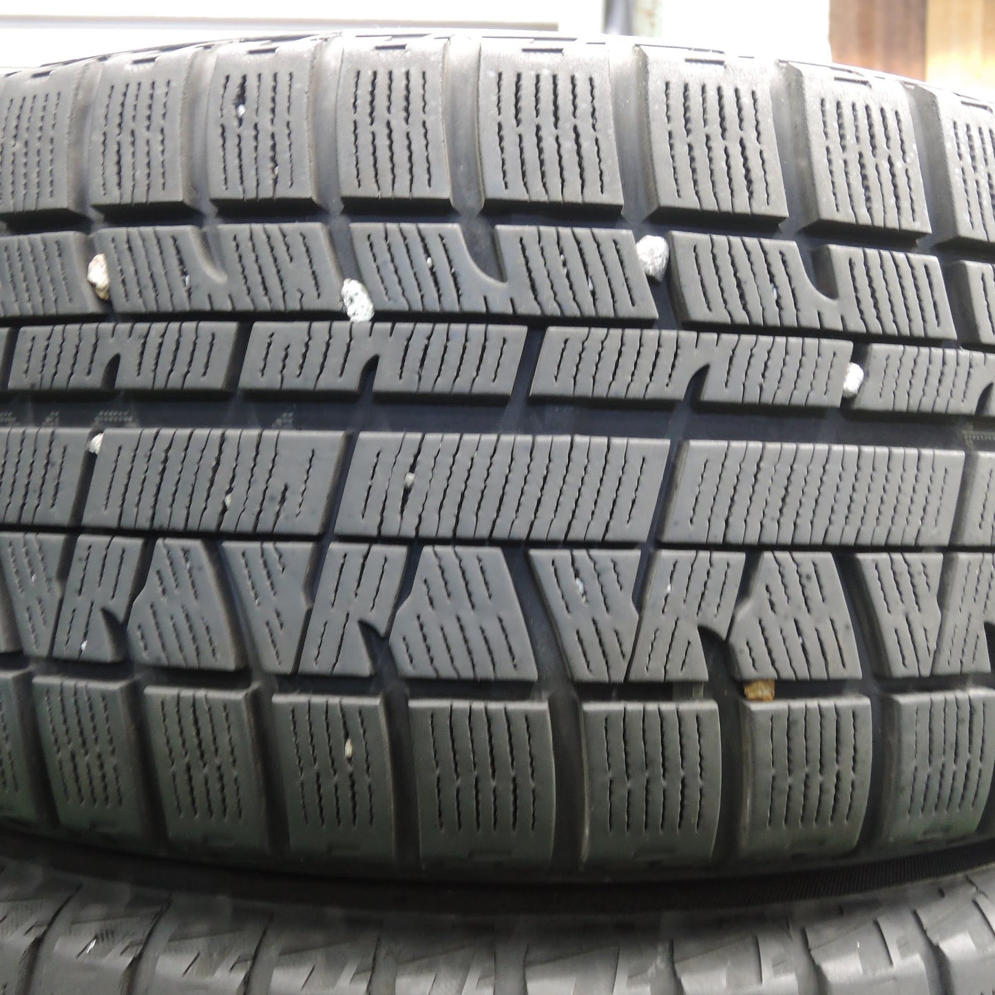[送料無料]バリ溝！19年！キレイ！9.5分★スタッドレス 215/50R17 ヨコハマ アイスガード iG50 プラス GRASS グラス 17インチ PCD114.3/5H★3111302NJス