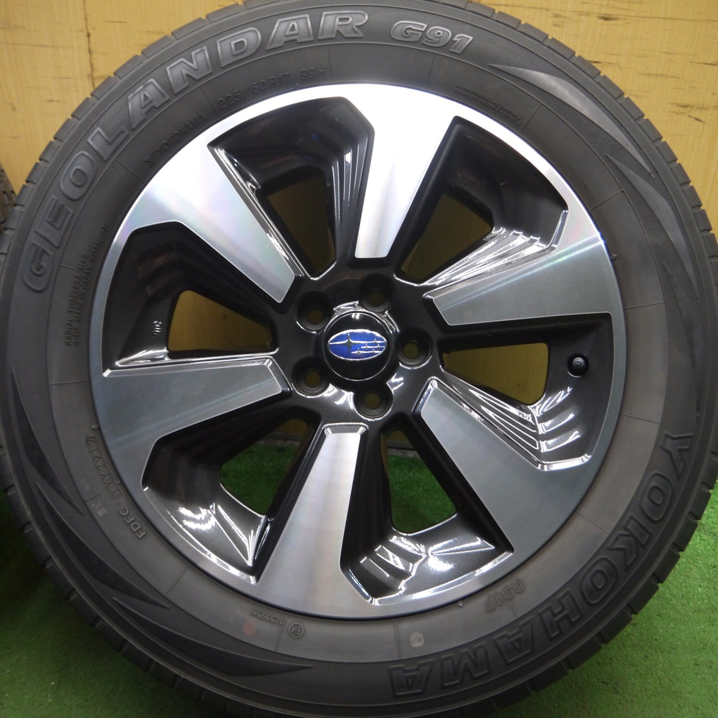 *送料無料* バリ溝！キレイ！9分★スバル SJ フォレスター 純正 225/60R17 ヨコハマ ジオランダー G91 17インチ PCD100/5H★4031205Hノ