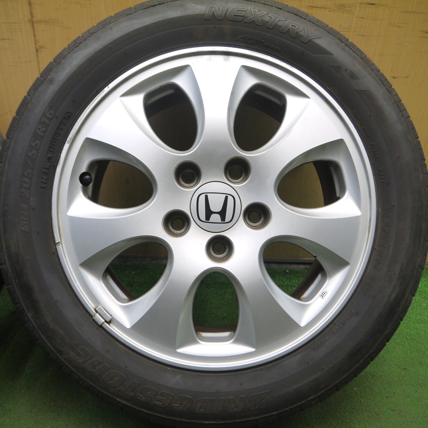 *送料無料* バリ溝！21年！キレイ！9.5分★ホンダ アコード 純正 205/55R16 ブリヂストン ネクストリー エコピア 16インチ PCD114.3/5H★4031204Hノ