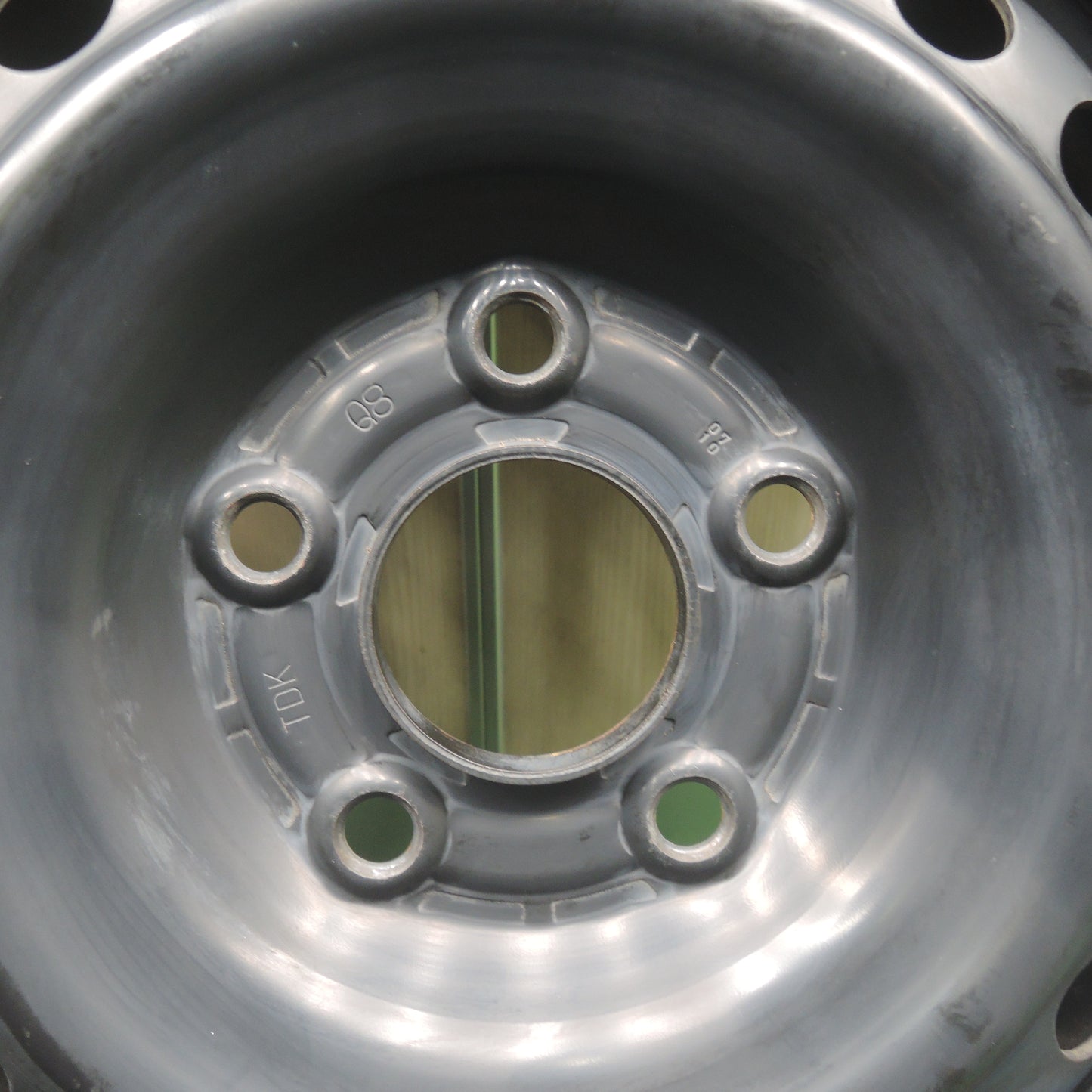 *送料無料*バリ溝！22年！9.5分★ホンダ フリード 純正 スチール 185/65R15 スタッドレス ピレリ ゼロ アイスアシンメトリコ PCD114.3/5H★3111810HAス