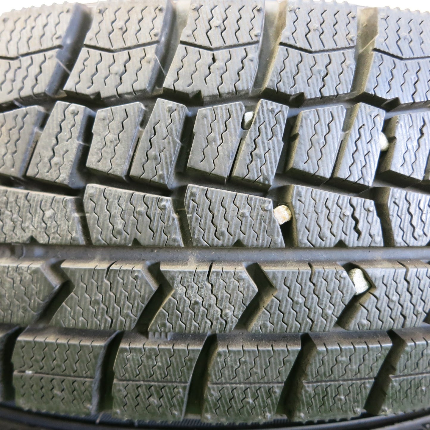 [送料無料]バリ溝！19年！ほぼ10分★スタッドレス 165/70R14 ダンロップ ウインターマックス WM02 スチール 14インチ PCD100 114.3/4H マルチ★3082605ヒス