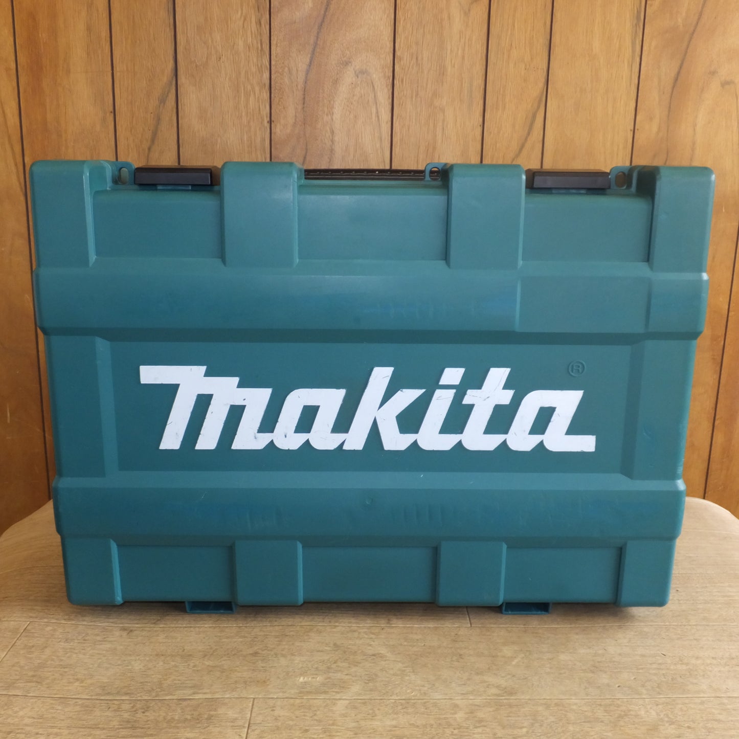 [送料無料]★マキタ makita 18mm 充電式ハンマドリル HR182DRGXB 18V★