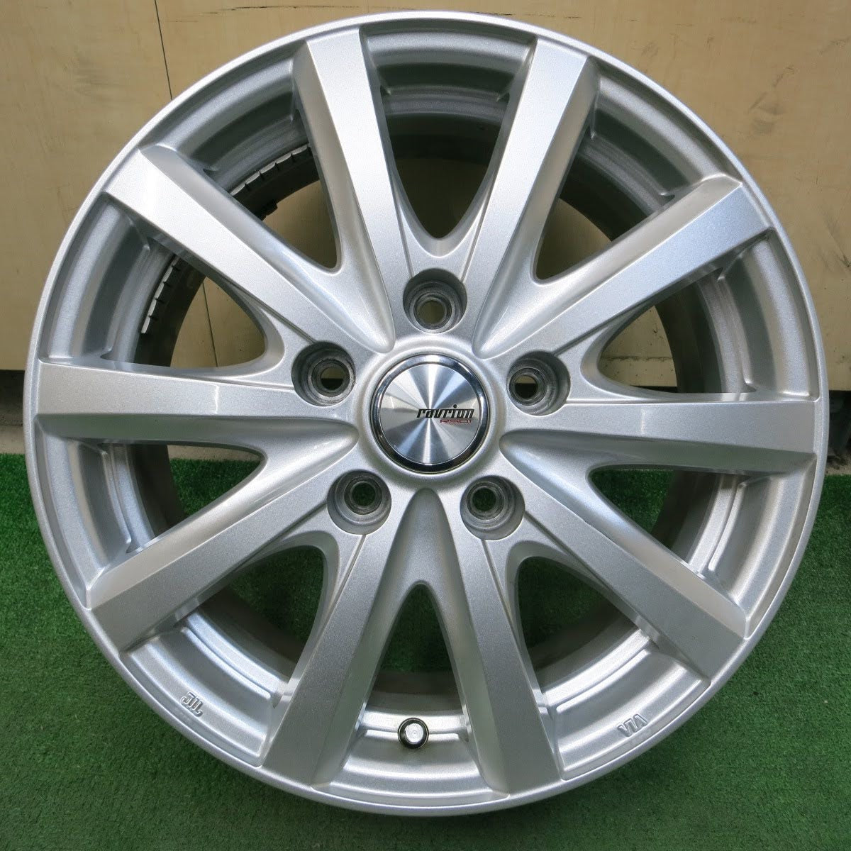 送料無料]キレイ☆ravrion RS01 ラブリオン ホイール 15インチ 15×6J
